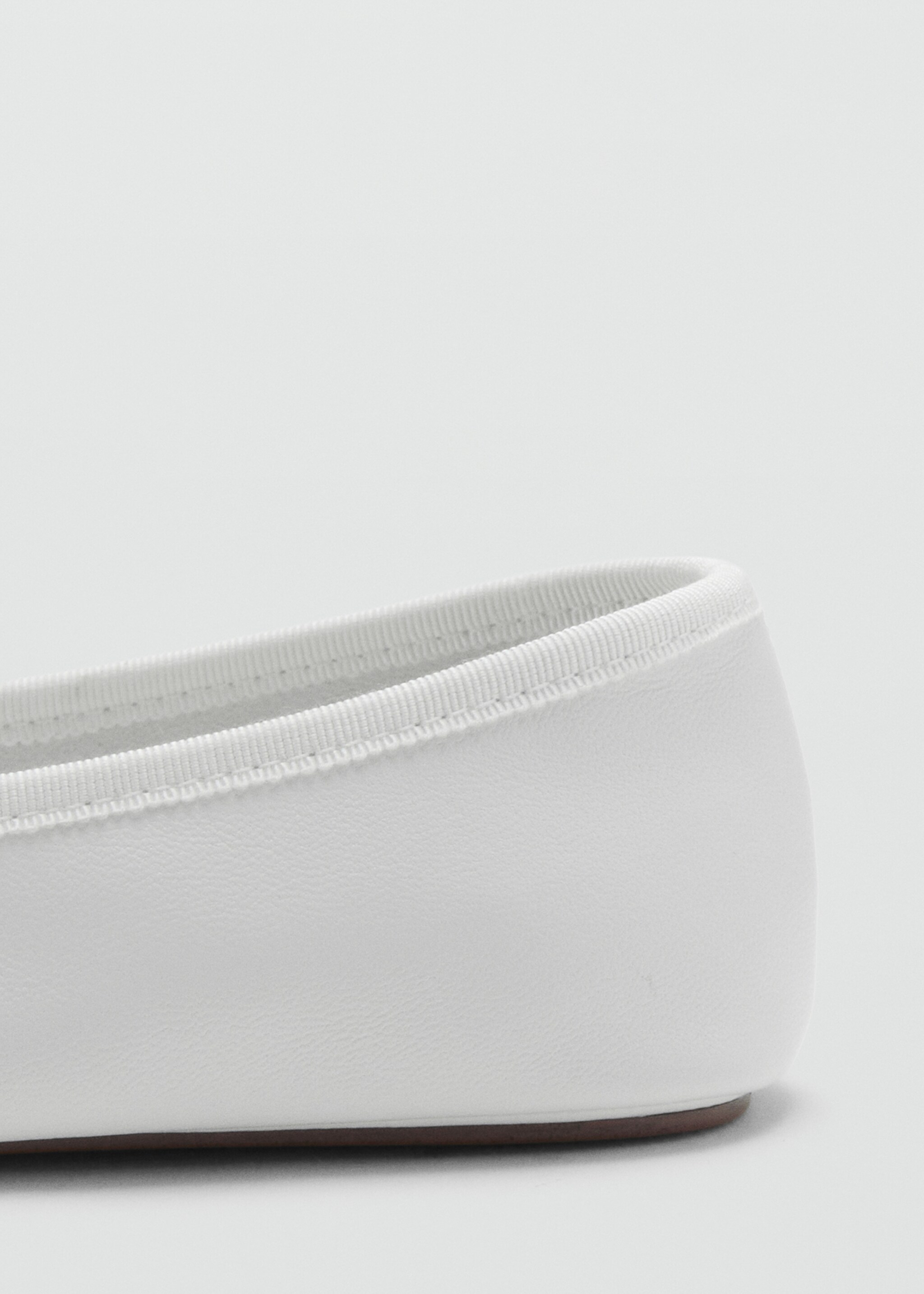 Bailarina piel lazo - Detalle del artículo 1, Blanco. Ref: 27076347-00.