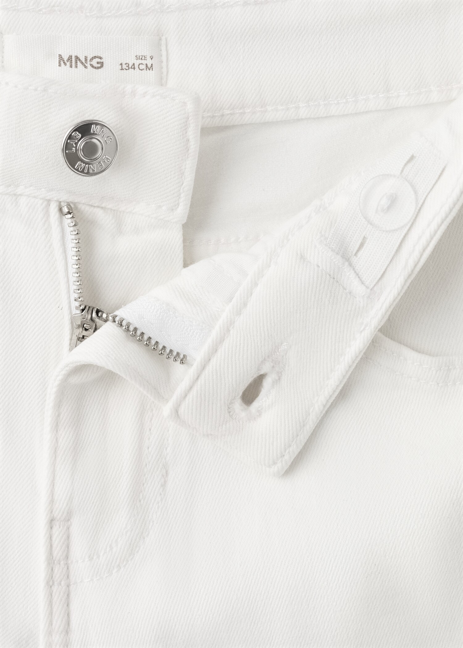 Straight-fit denim bermuda shorts - Details of the article 0