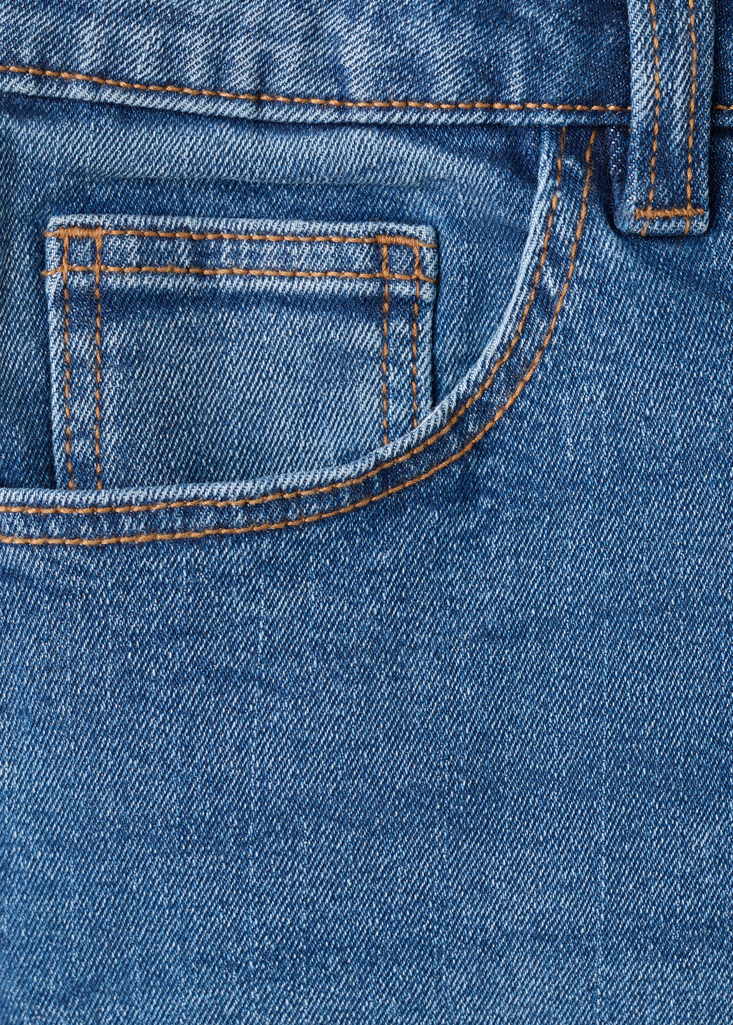 Straight-fit denim bermuda shorts - Details of the article 0