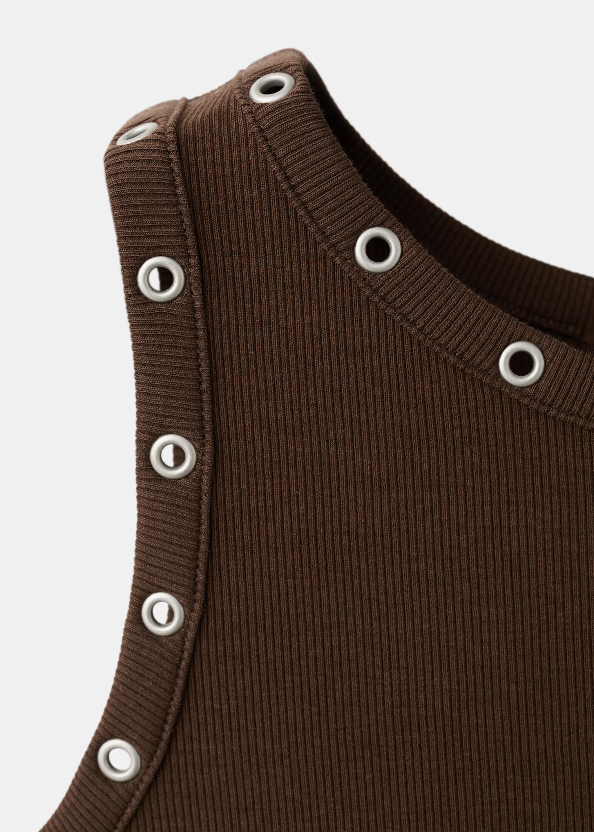 Long studded knit dress - Details of the article 8, Brown. Ref: 27076353-00.