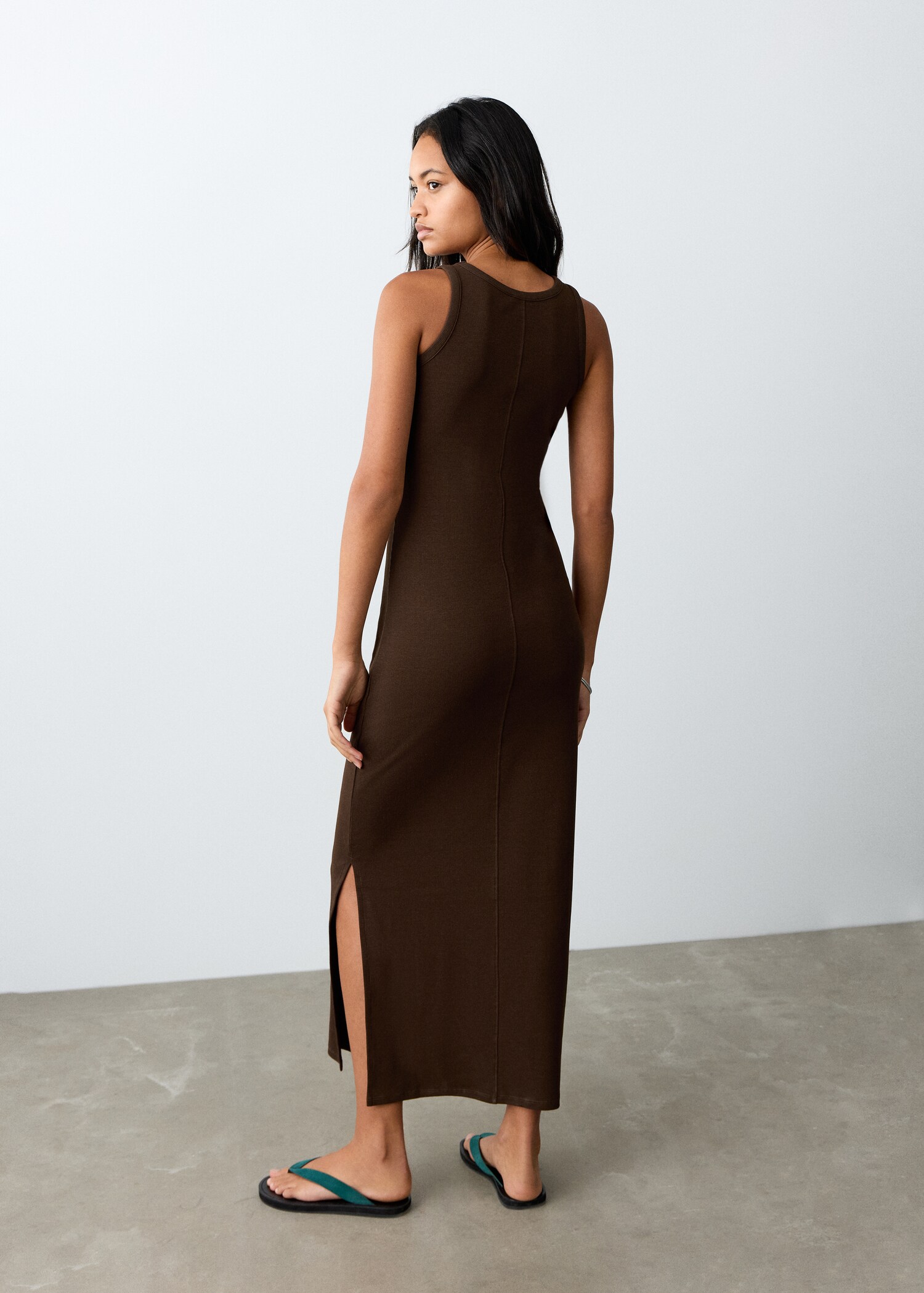 Long studded knit dress - Reverse of the article