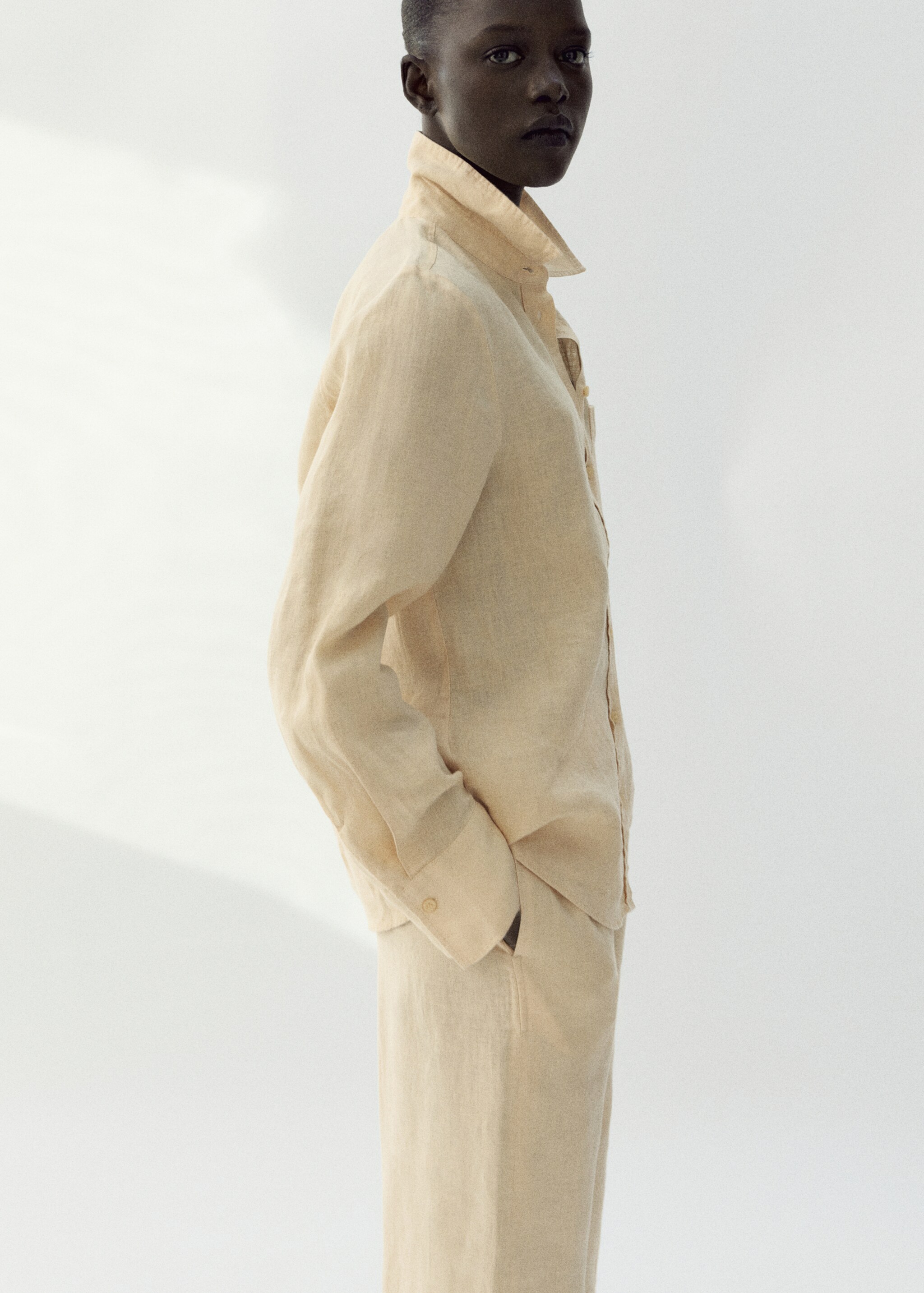 Pantalón recto lino - Detalle del artículo 1, Amarillo pastel. Ref: 27076356-00.