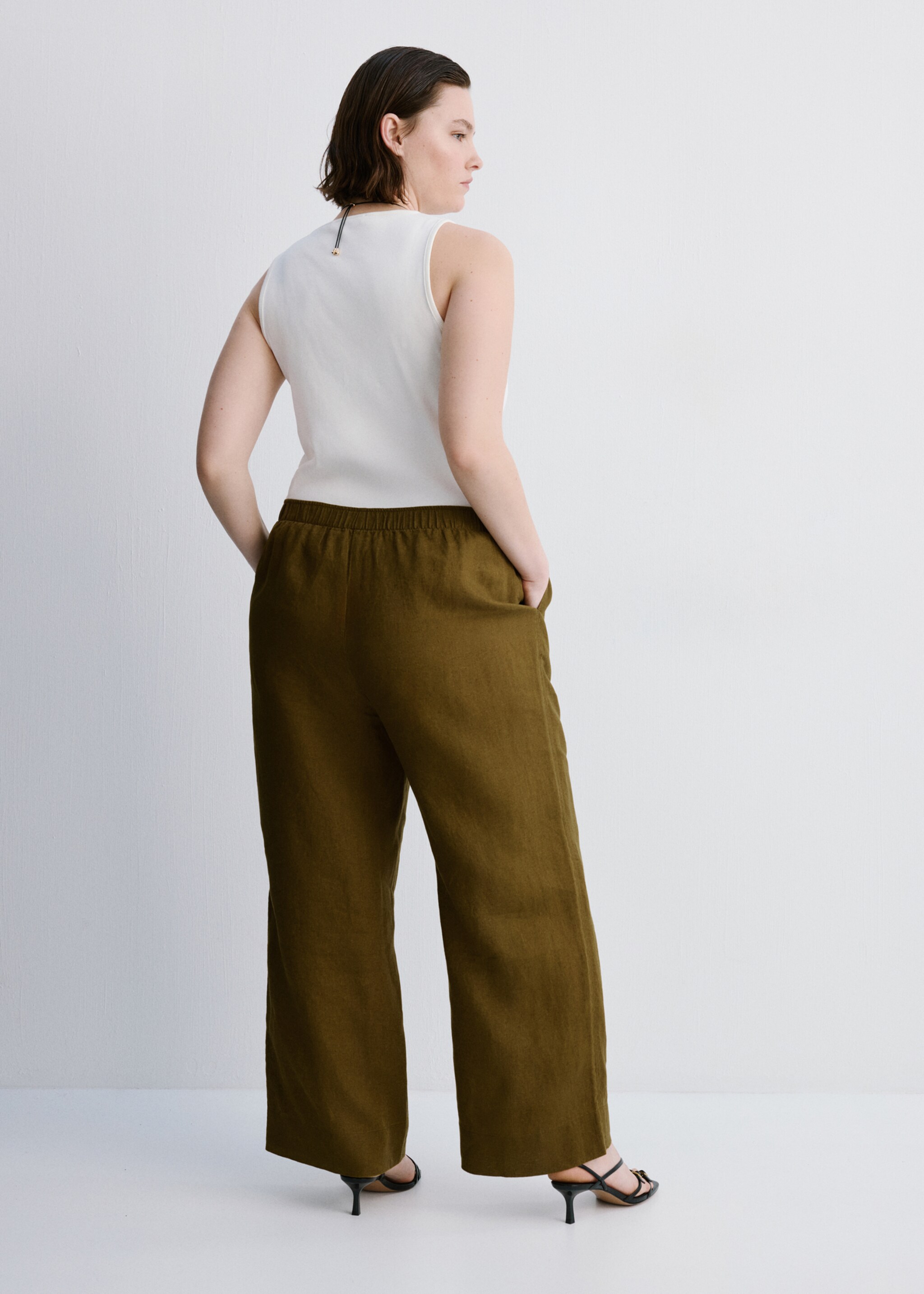 Straight linen-blend trousers - Details of the article 4, Olive Green. Ref: 27076356-00.