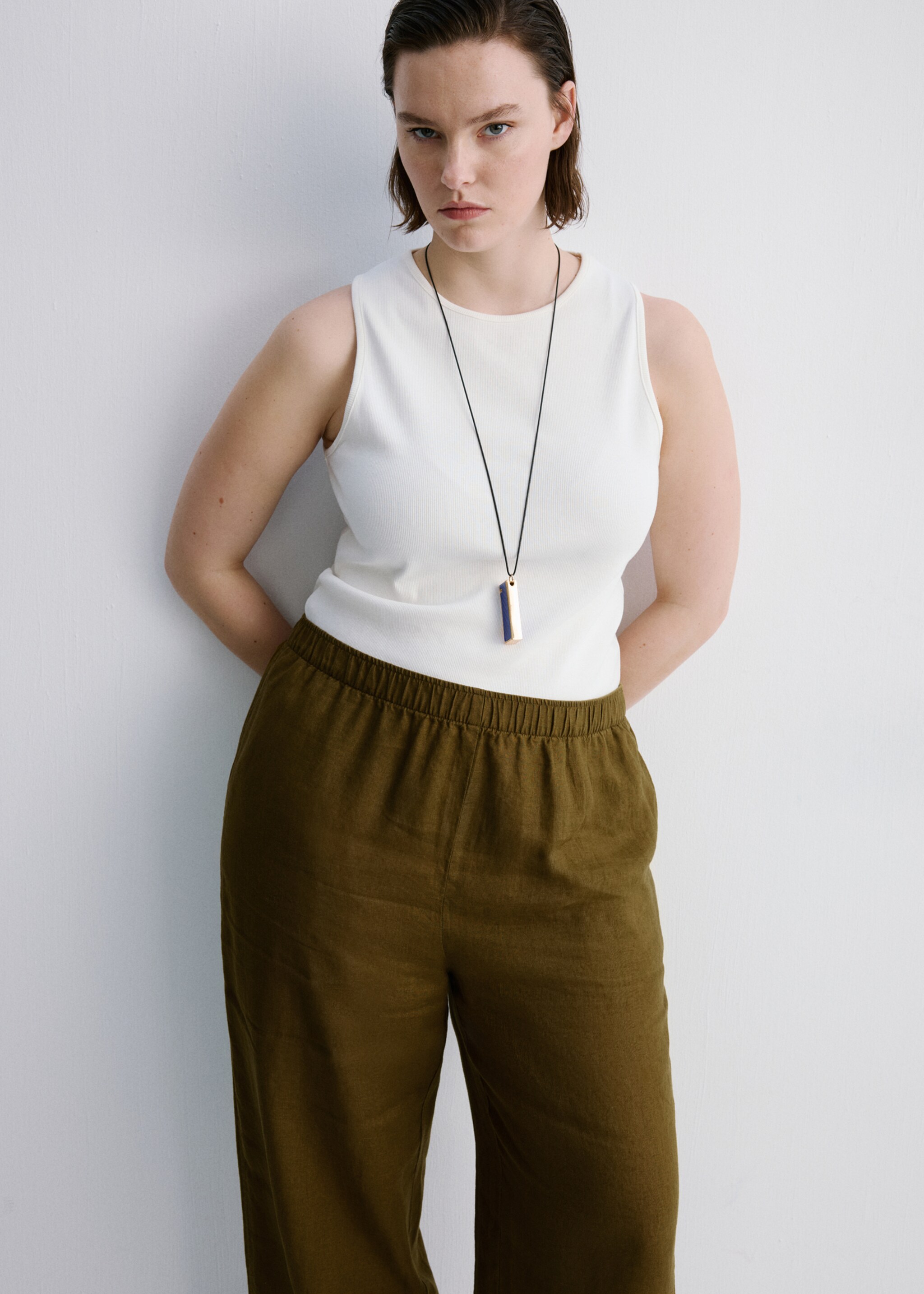 Straight linen-blend trousers - Details of the article 5, Olive Green. Ref: 27076356-00.