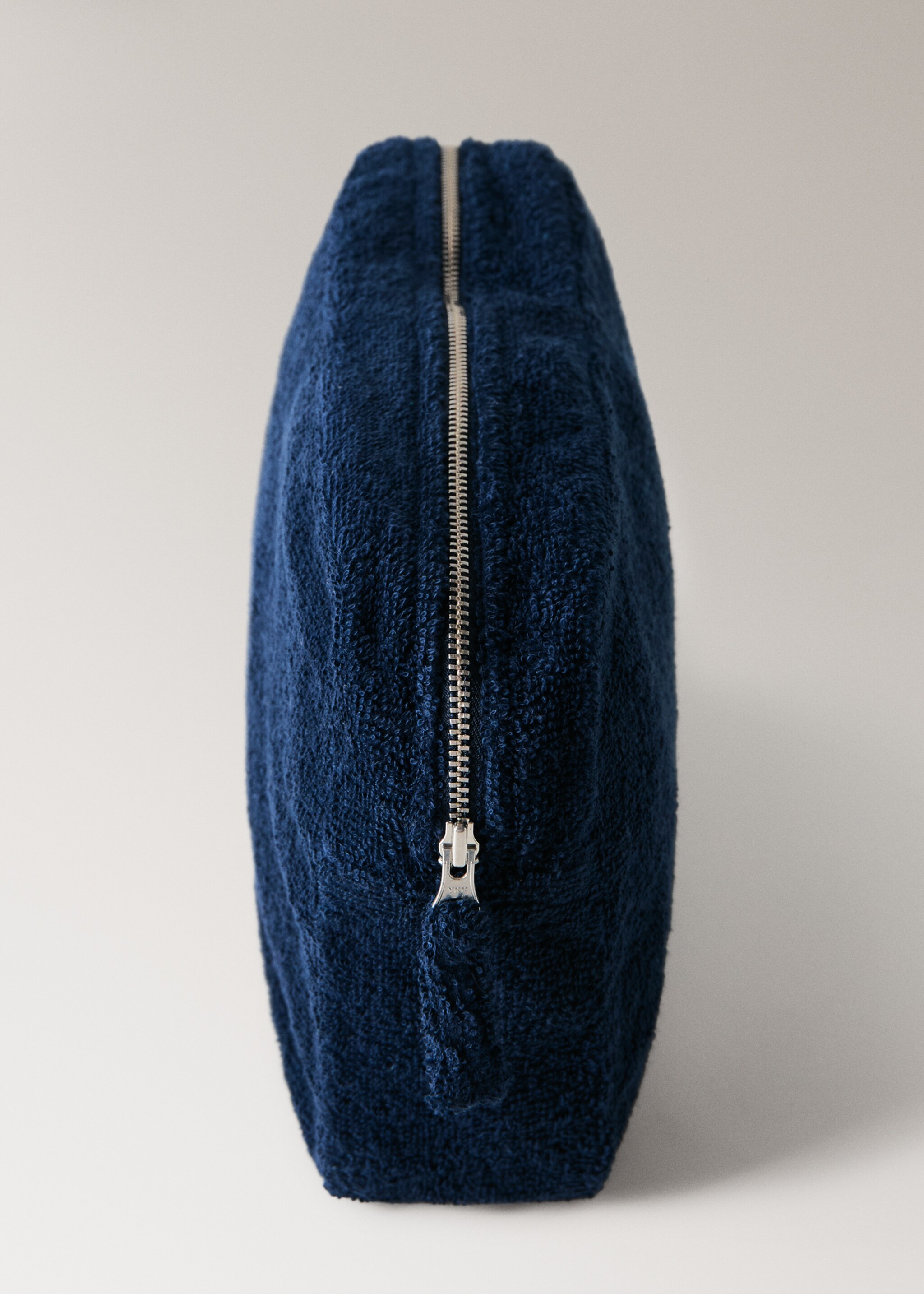 Kosmetiktasche aus Frottee-Baumwolle - Detail des Artikels 3, Marineblau. Ref: 27076357-00.