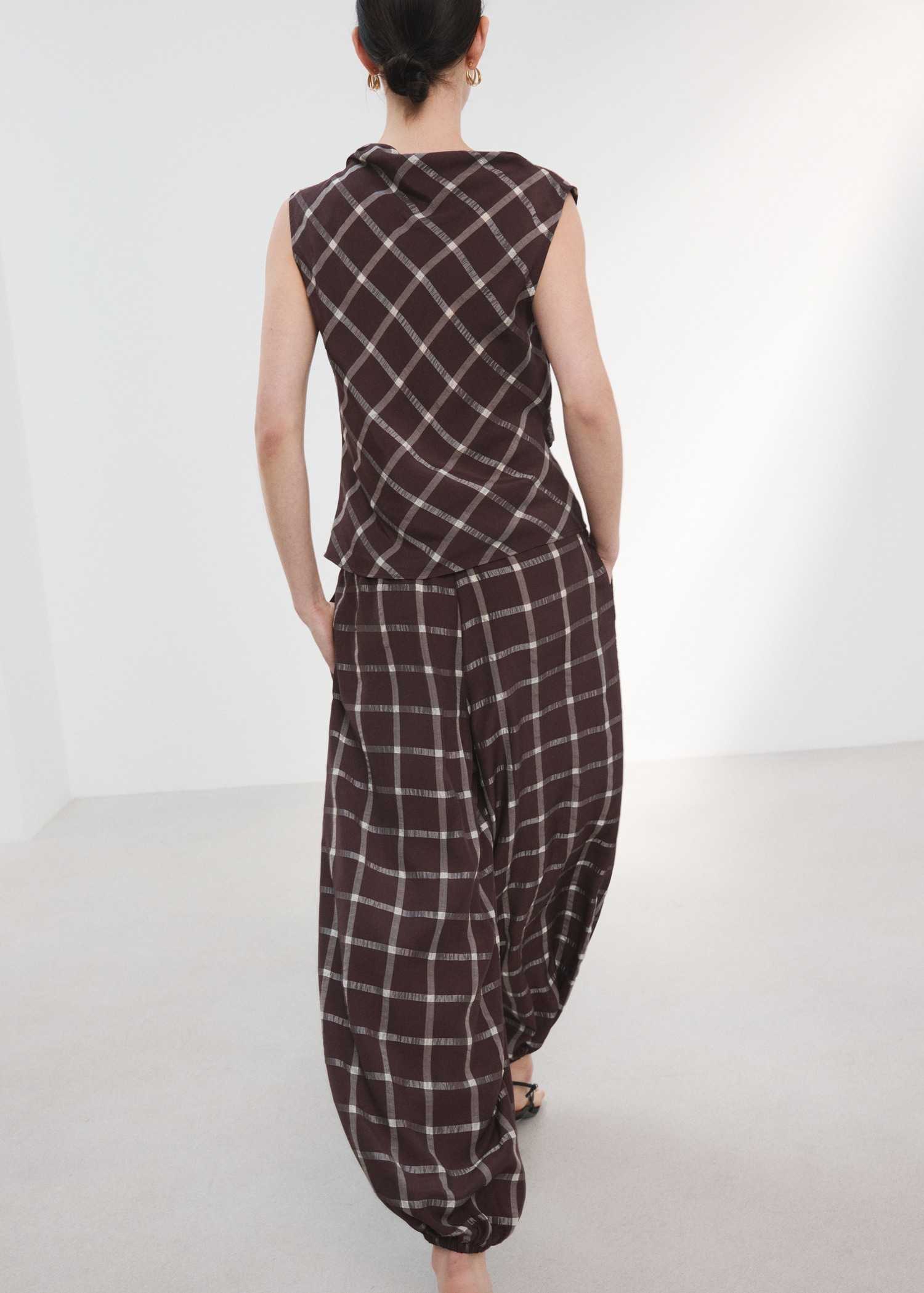 Pantalón balloon tiro medio - Reverso del artículo