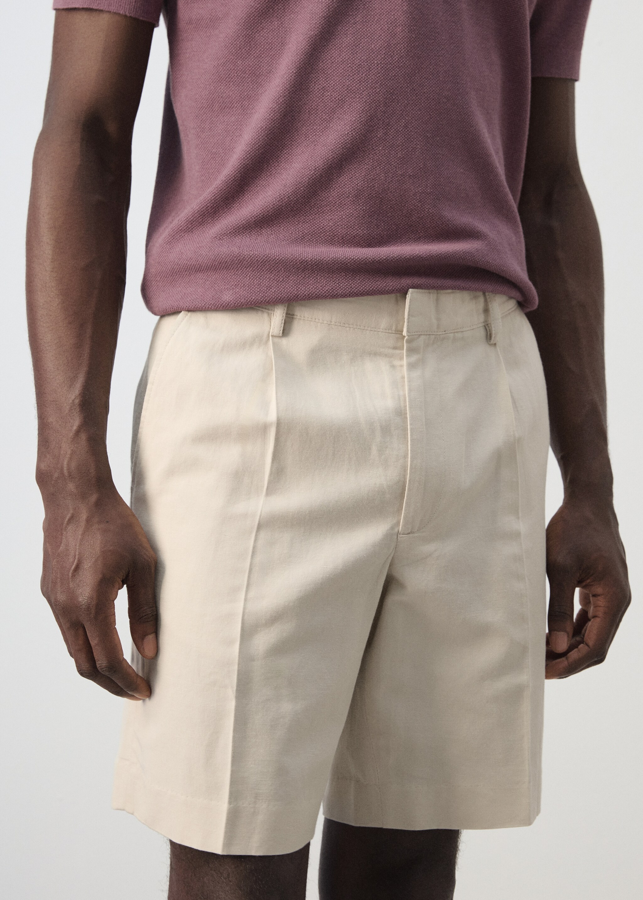 Regular fit cotton-linen Bermuda shorts - Details of the article 1, Sand. Ref: 27076709-00.