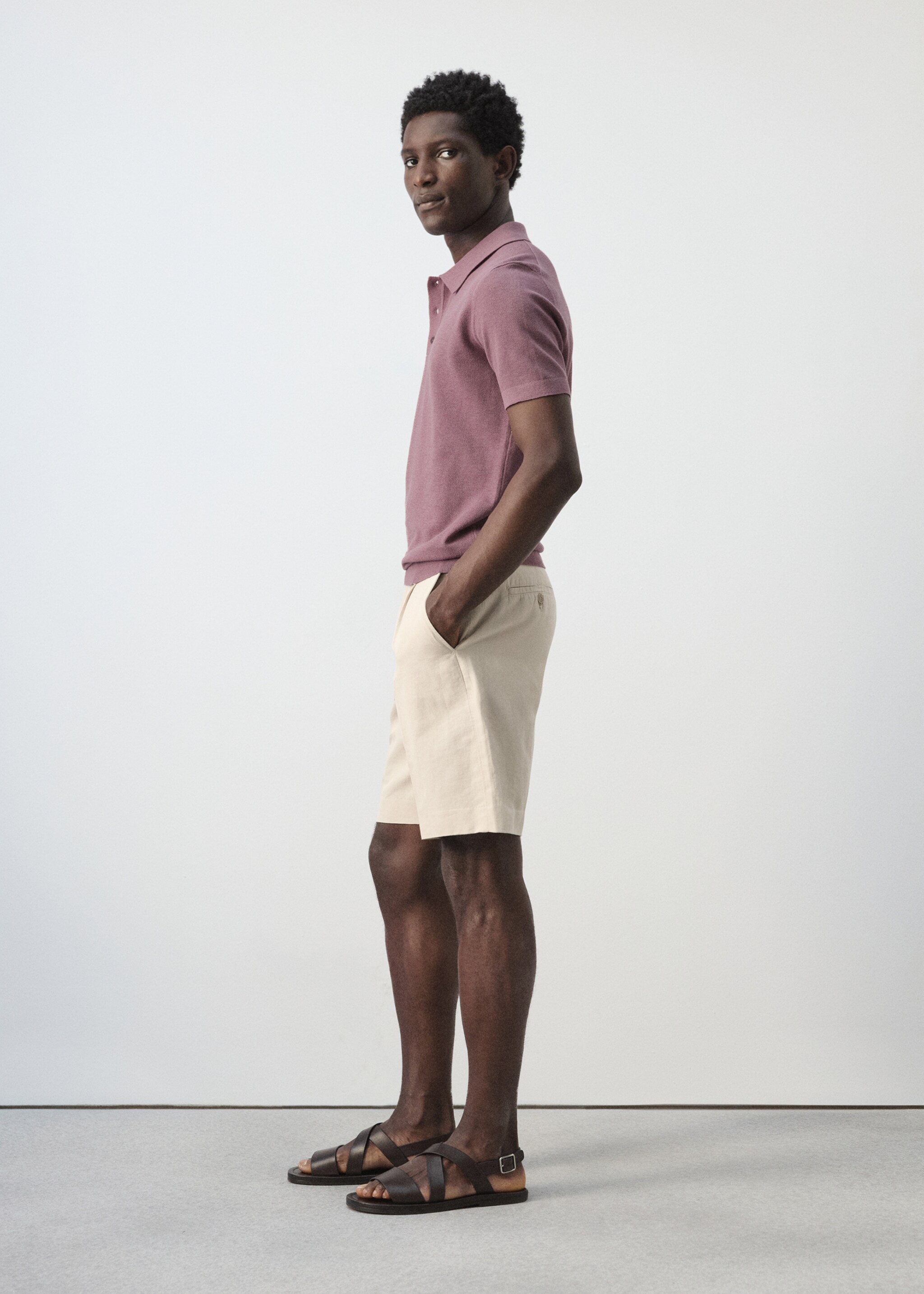 Regular fit cotton-linen Bermuda shorts - Details of the article 2, Sand. Ref: 27076709-00.