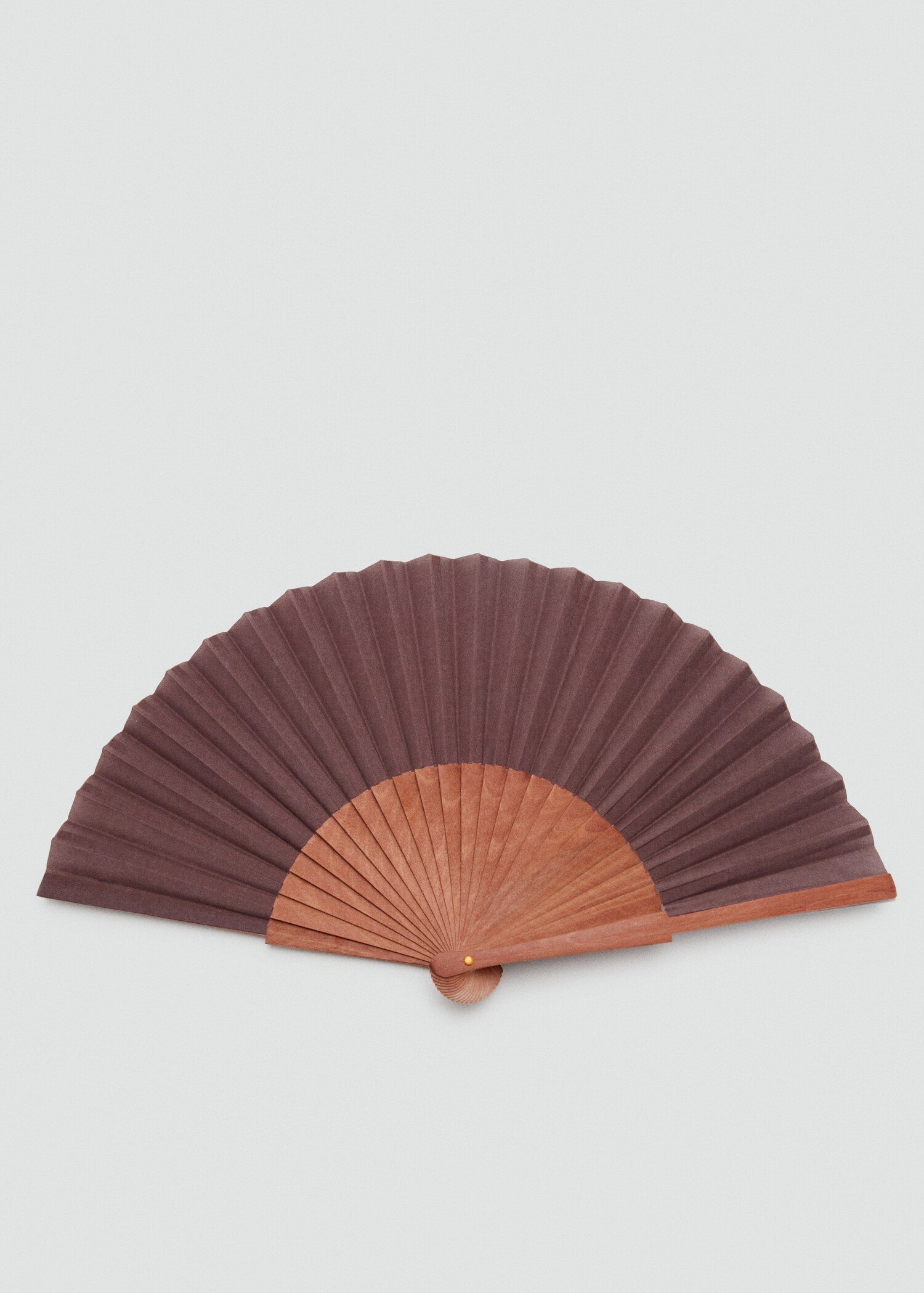 Smooth wooden fan - Article without model