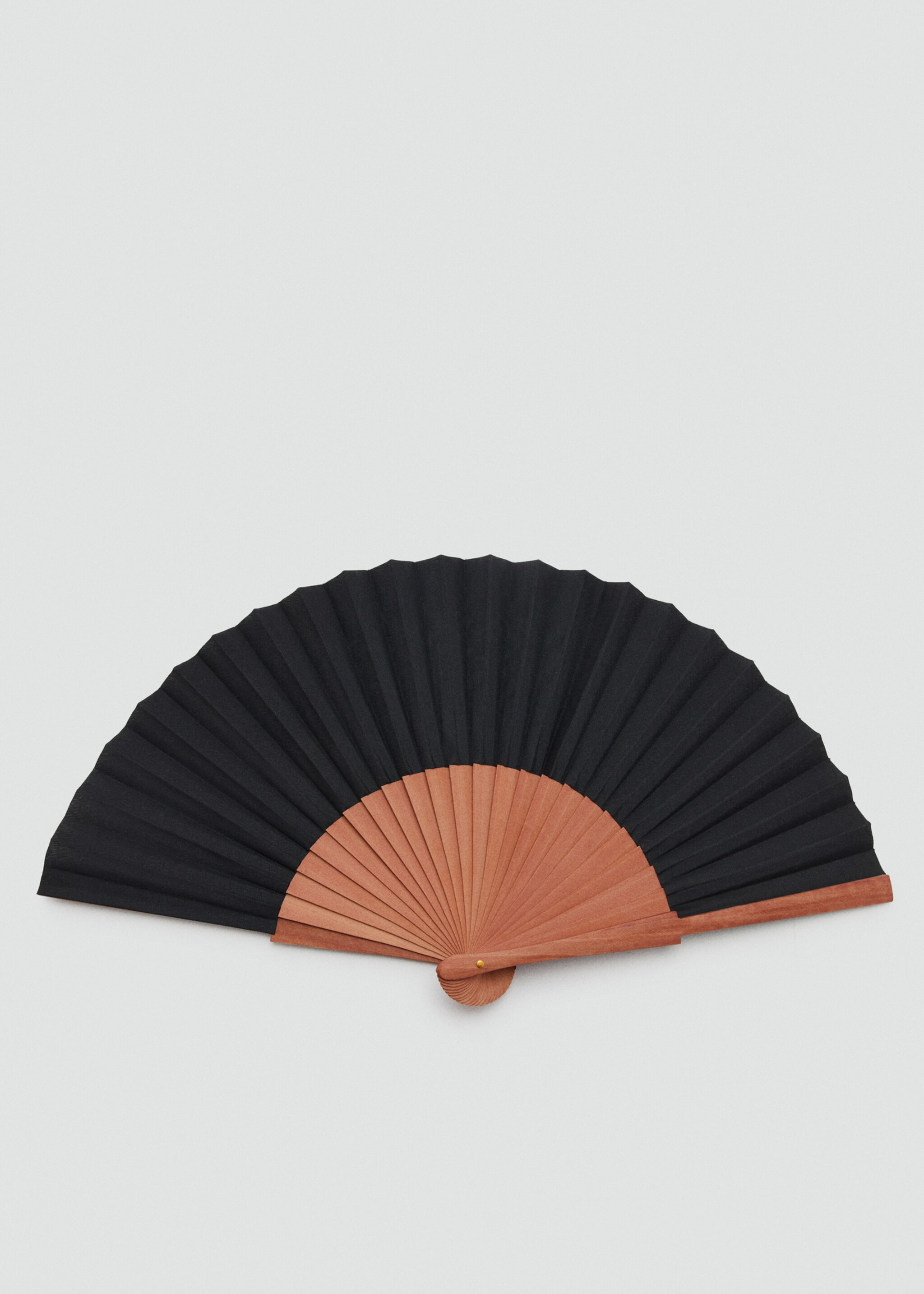 Smooth wooden fan - Article without model, Black. Ref: 27076712-00.