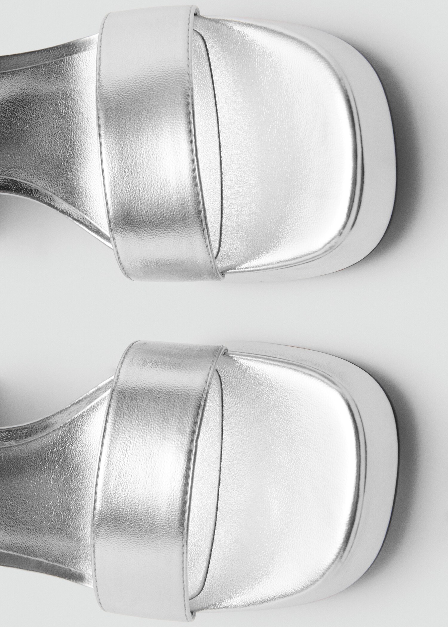 Metallic-effect heeled sandals - Details of the article 2