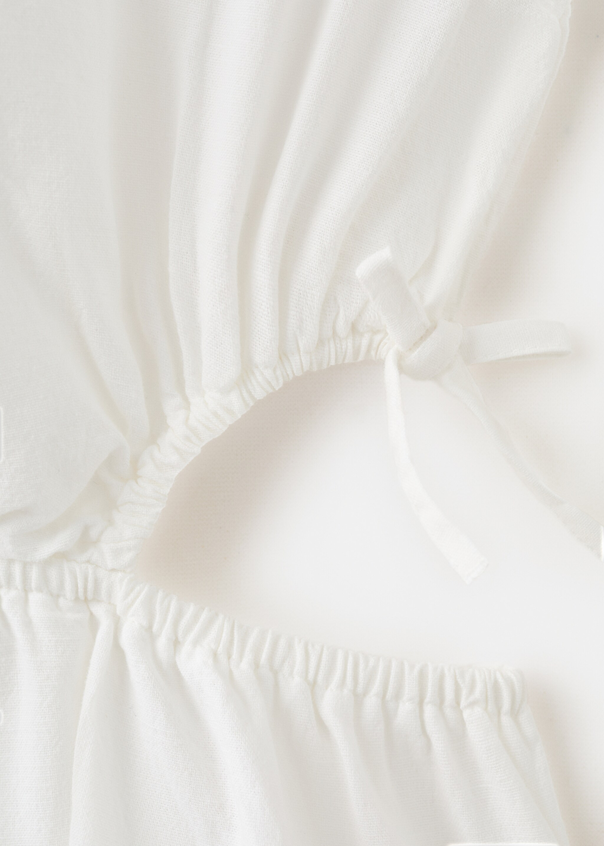 Side-slit dress - Details of the article 0, White. Ref: 27076730-00.