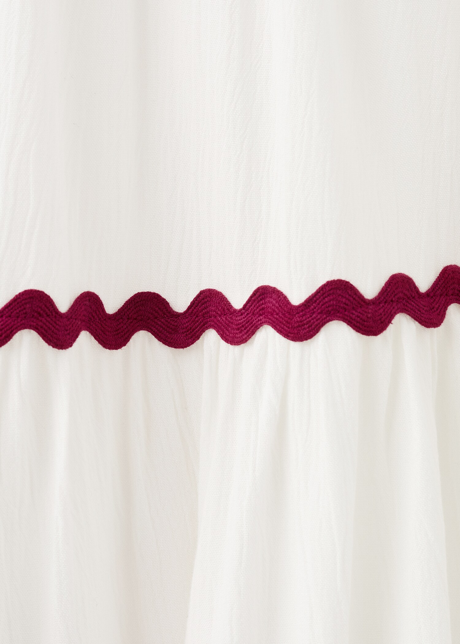 Panel skirt with scalloped details - Details of the article 8