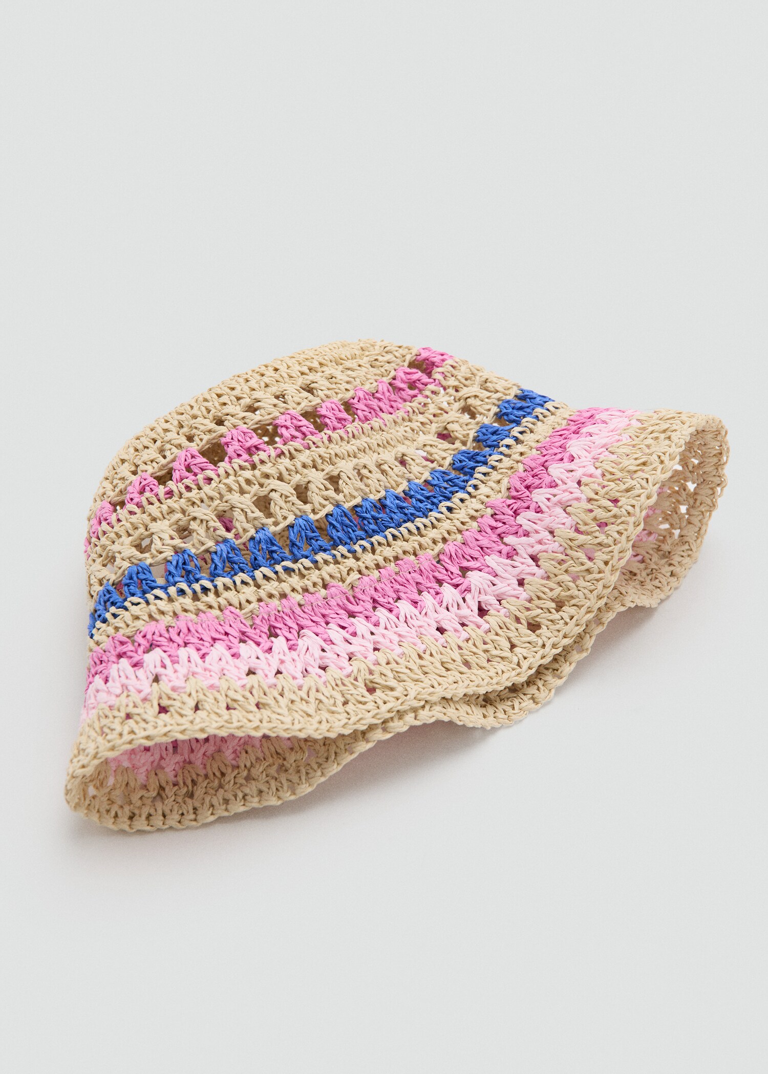 Hat march - Details of the article 1