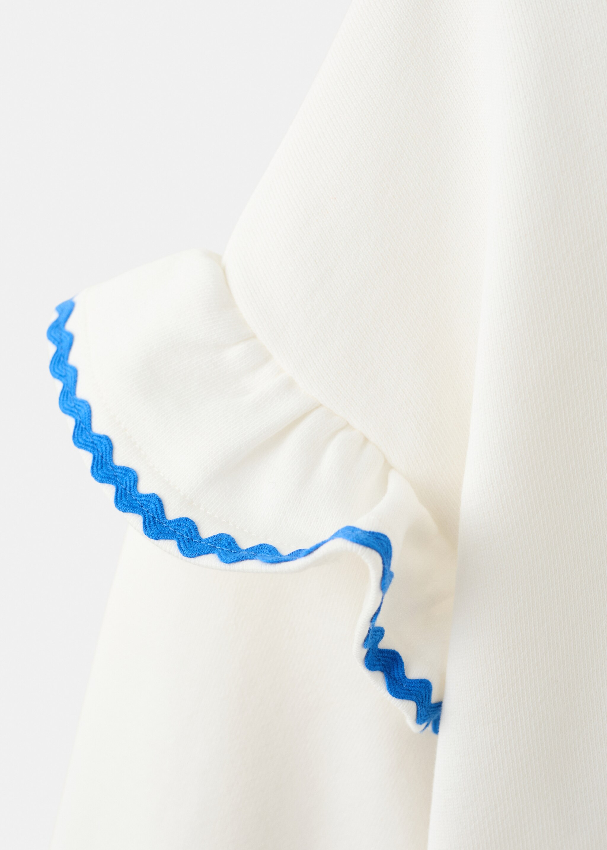 Sweatshirt wave - Details of the article 8, Off White. Ref: 27076744-00.