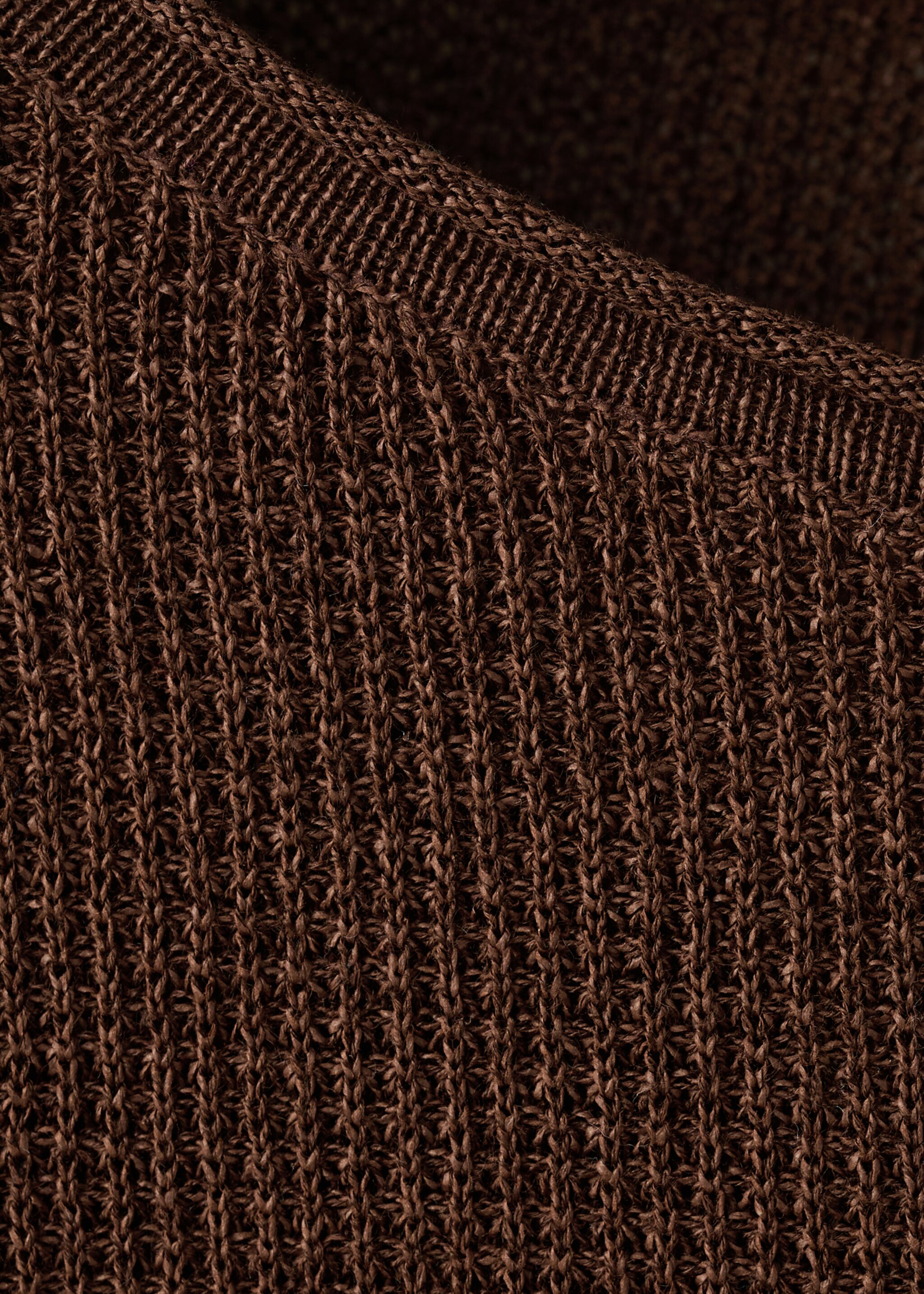 Fine-knit sweater - Details of the article 0, Chocolate. Ref: 27077137-00.