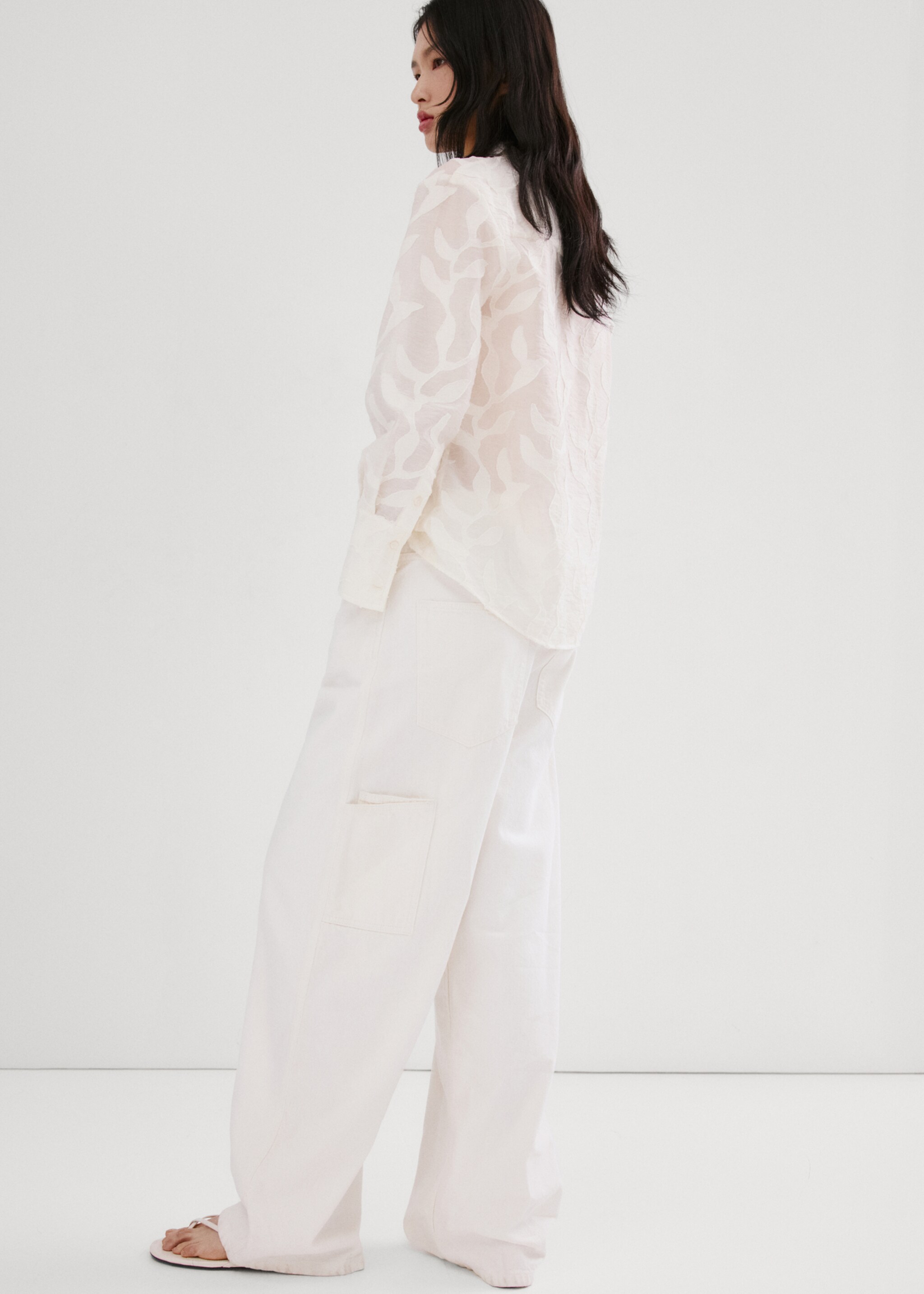 Blouse broderie florale - Verso de l’article, Blanc cassé. Ref: 27077140-00.