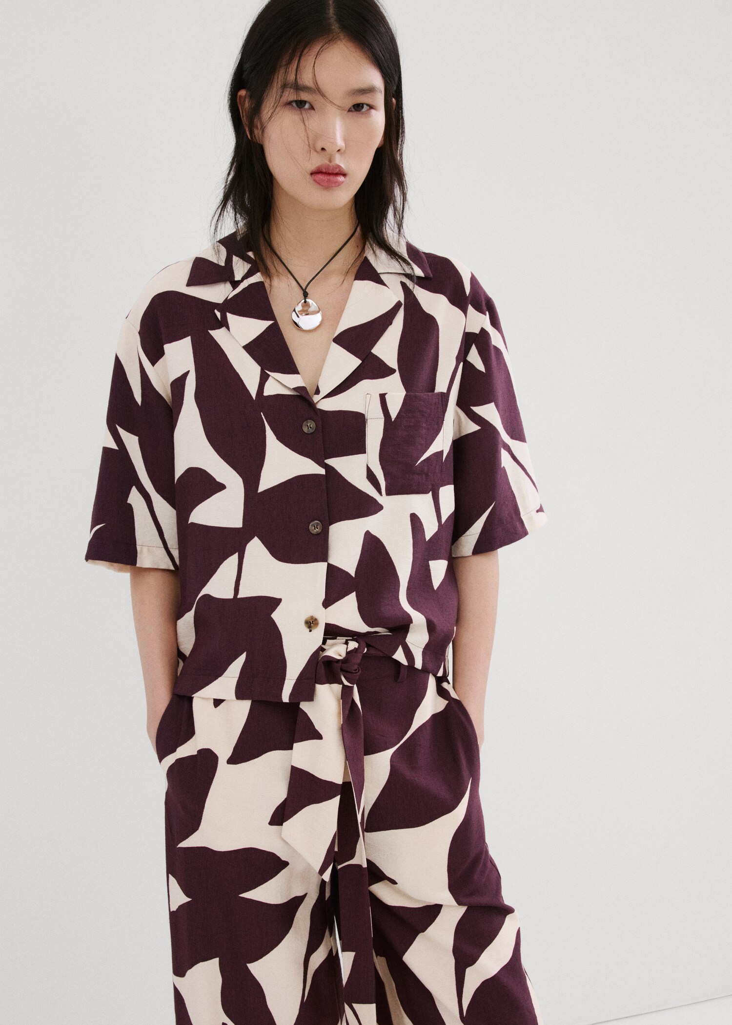 Printed straight pants - Details of the article 1