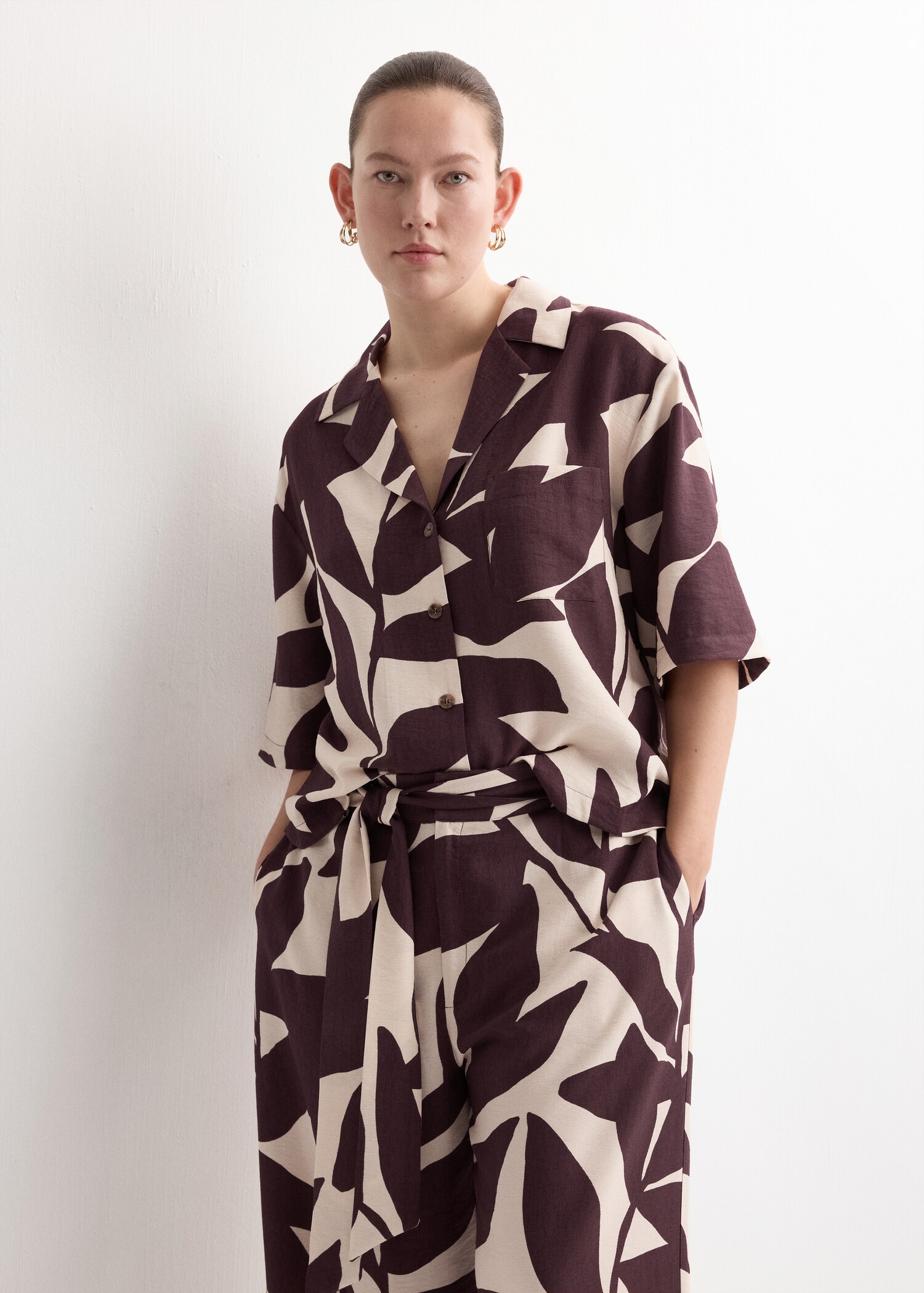 Printed straight pants - Details of the article 5