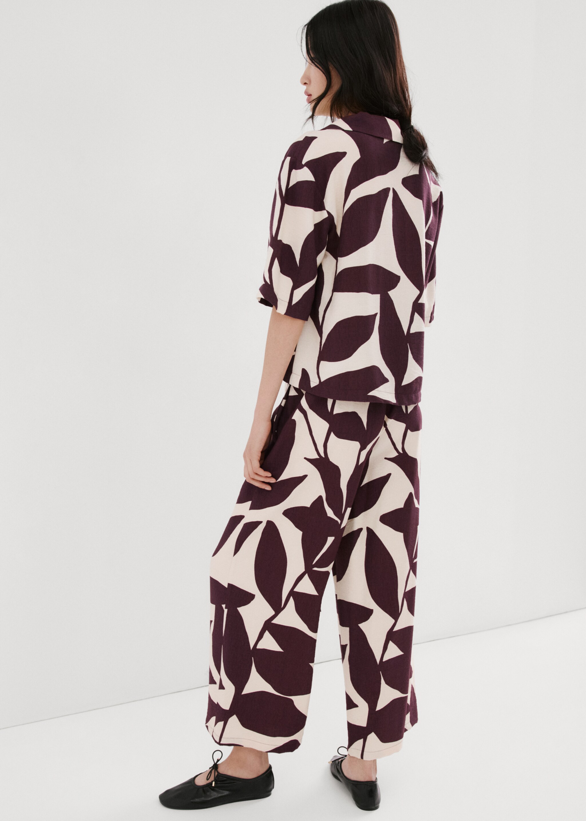 Printed straight pants - Reverse of the article, Ecru. Ref: 27077144-00.