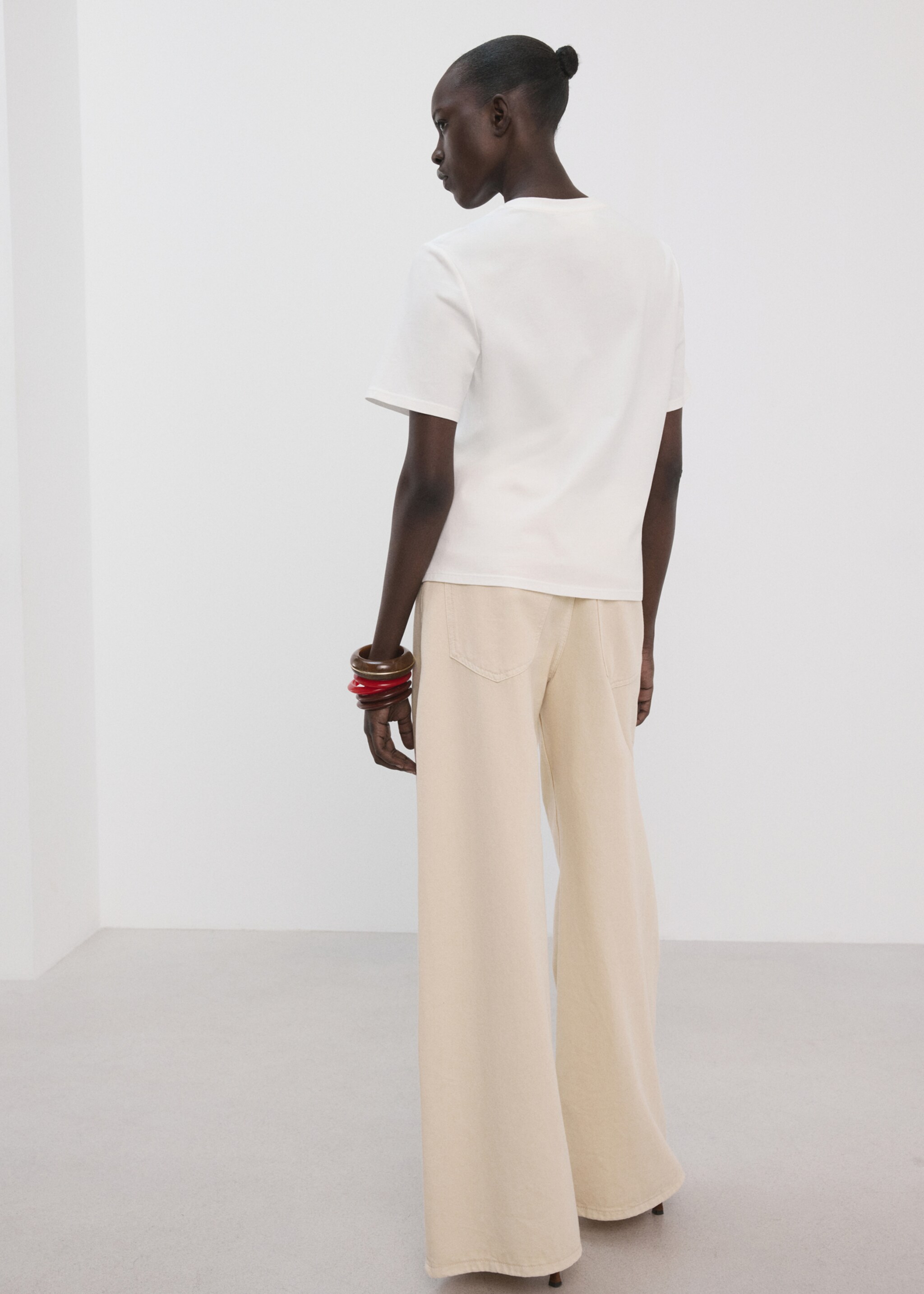 Embroidered cutwork cotton T-shirt - Reverse of the article, White. Ref: 27077152-00.