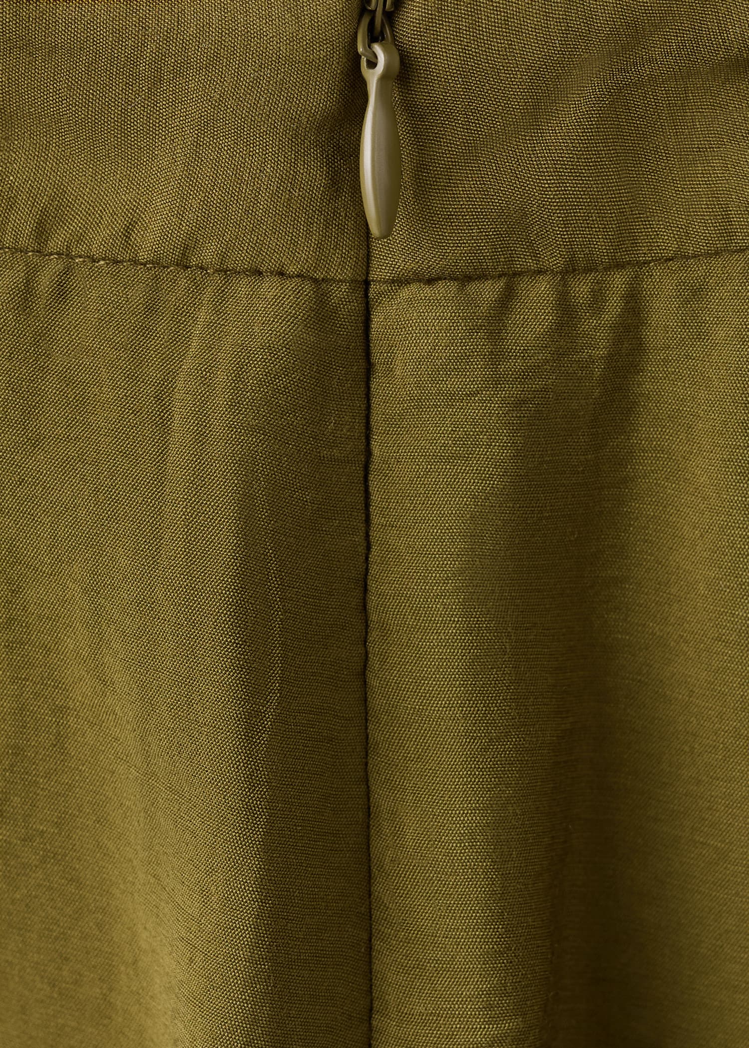 Straight mid-rise trousers - Details of the article 8