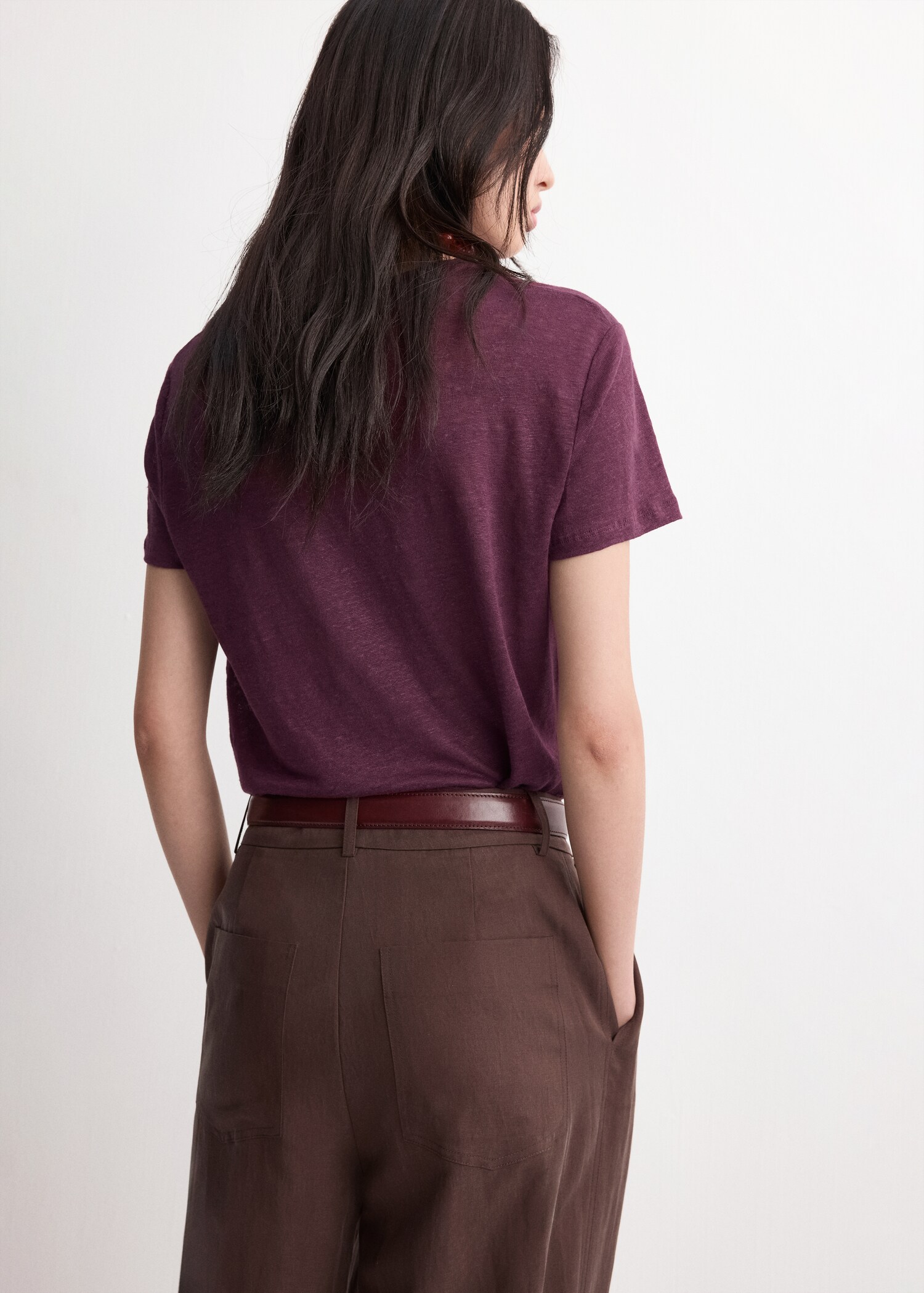 Short-sleeved linen t-shirt - Reverse of the article