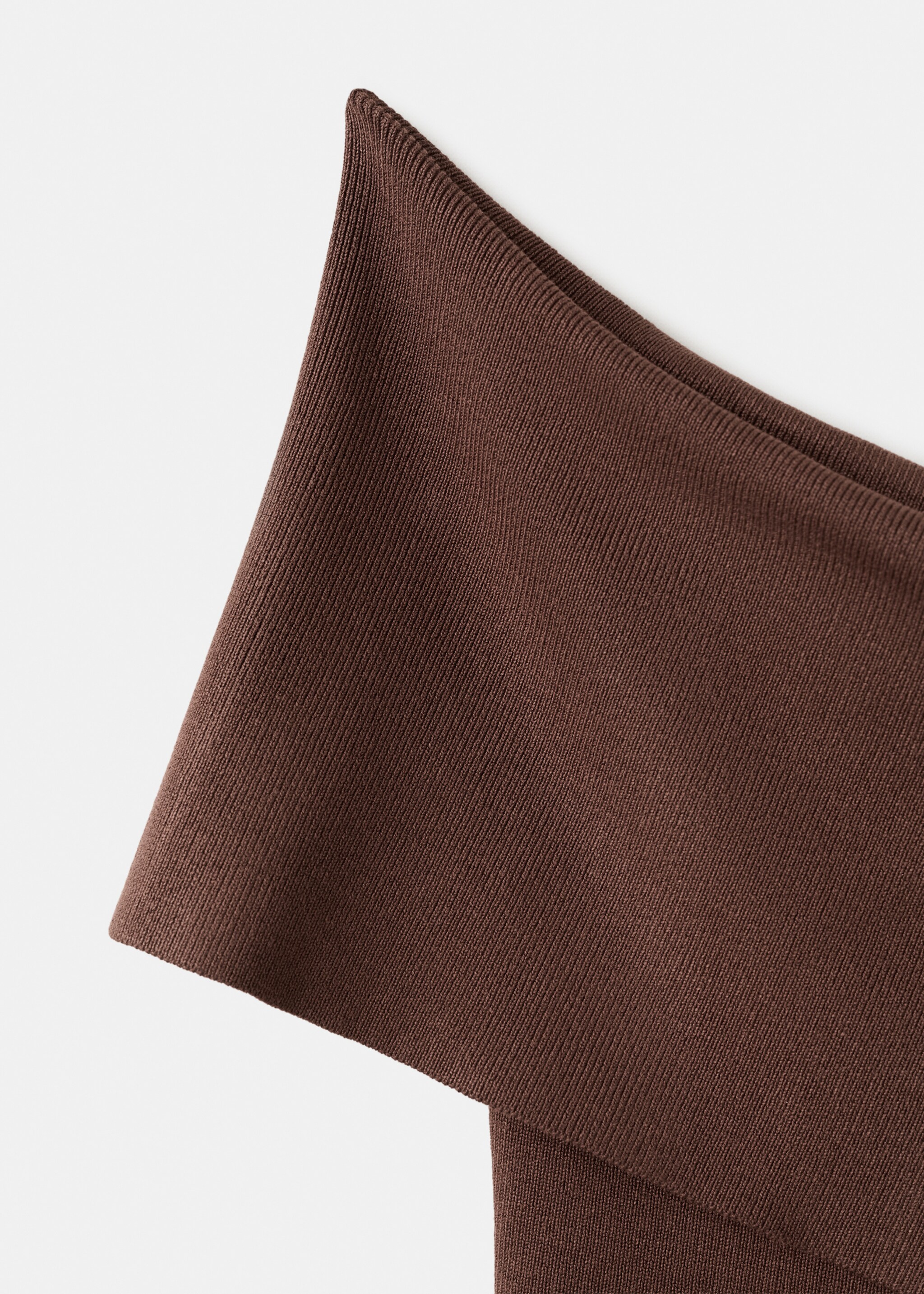 Off-shoulder top - Details of the article 0, Chocolate. Ref: 27077155-00.