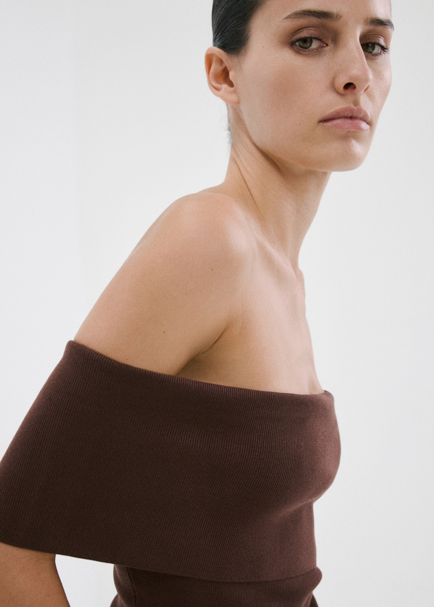 Off-shoulder top - Details of the article 1