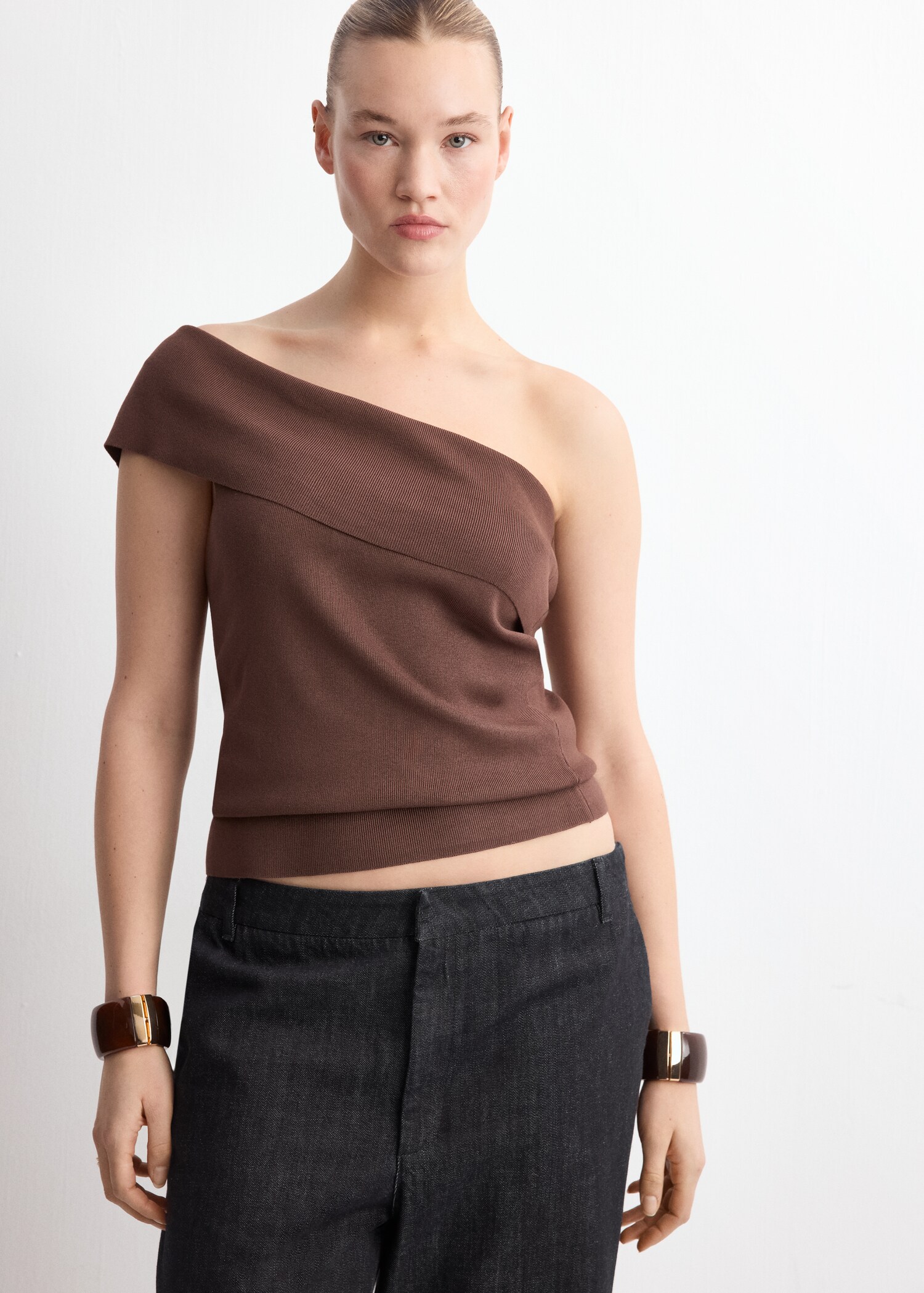 Off-shoulder top - Details of the article 5