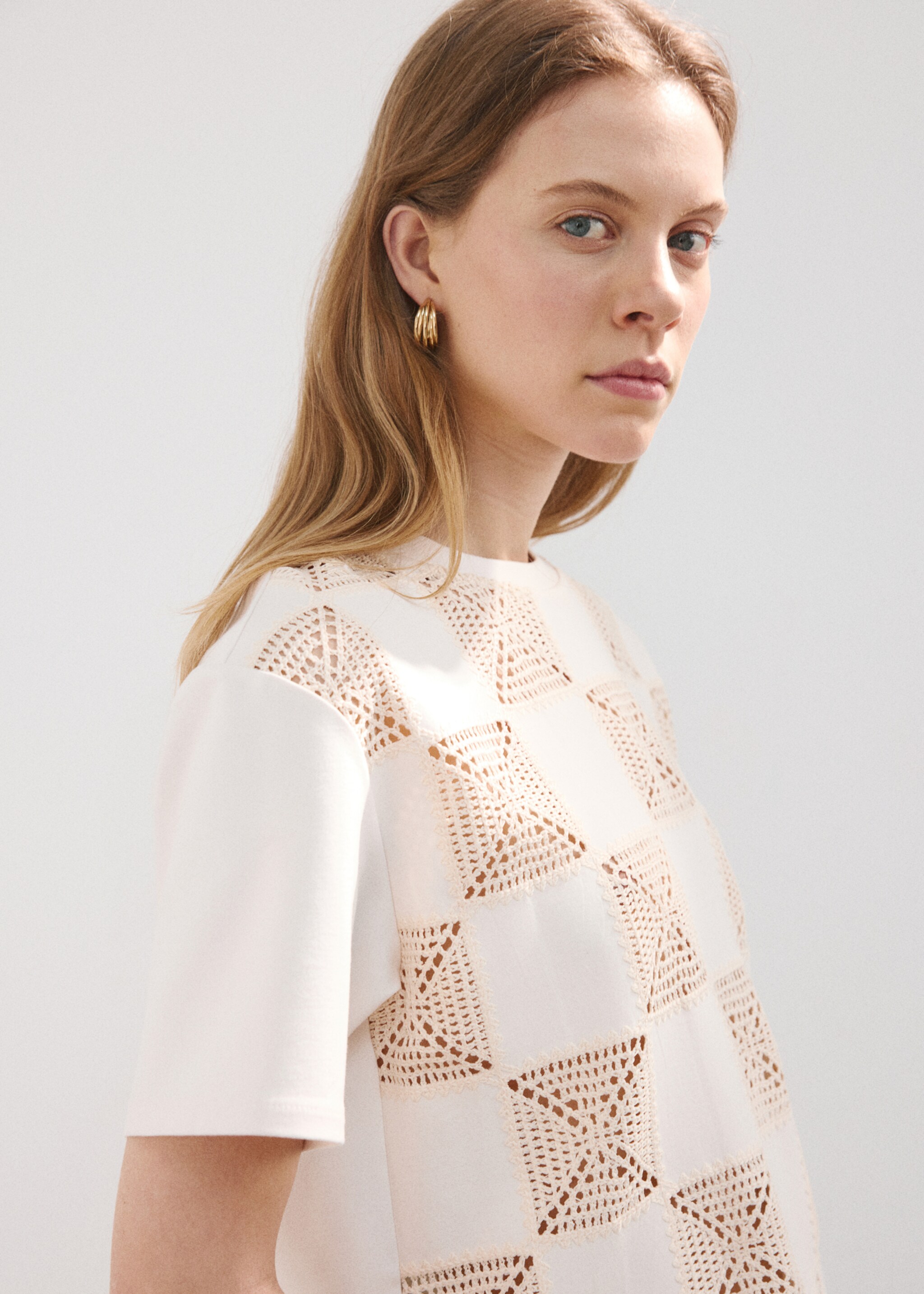 Crochet print T-shirt - Details of the article 2, Off White. Ref: 27077156-00.