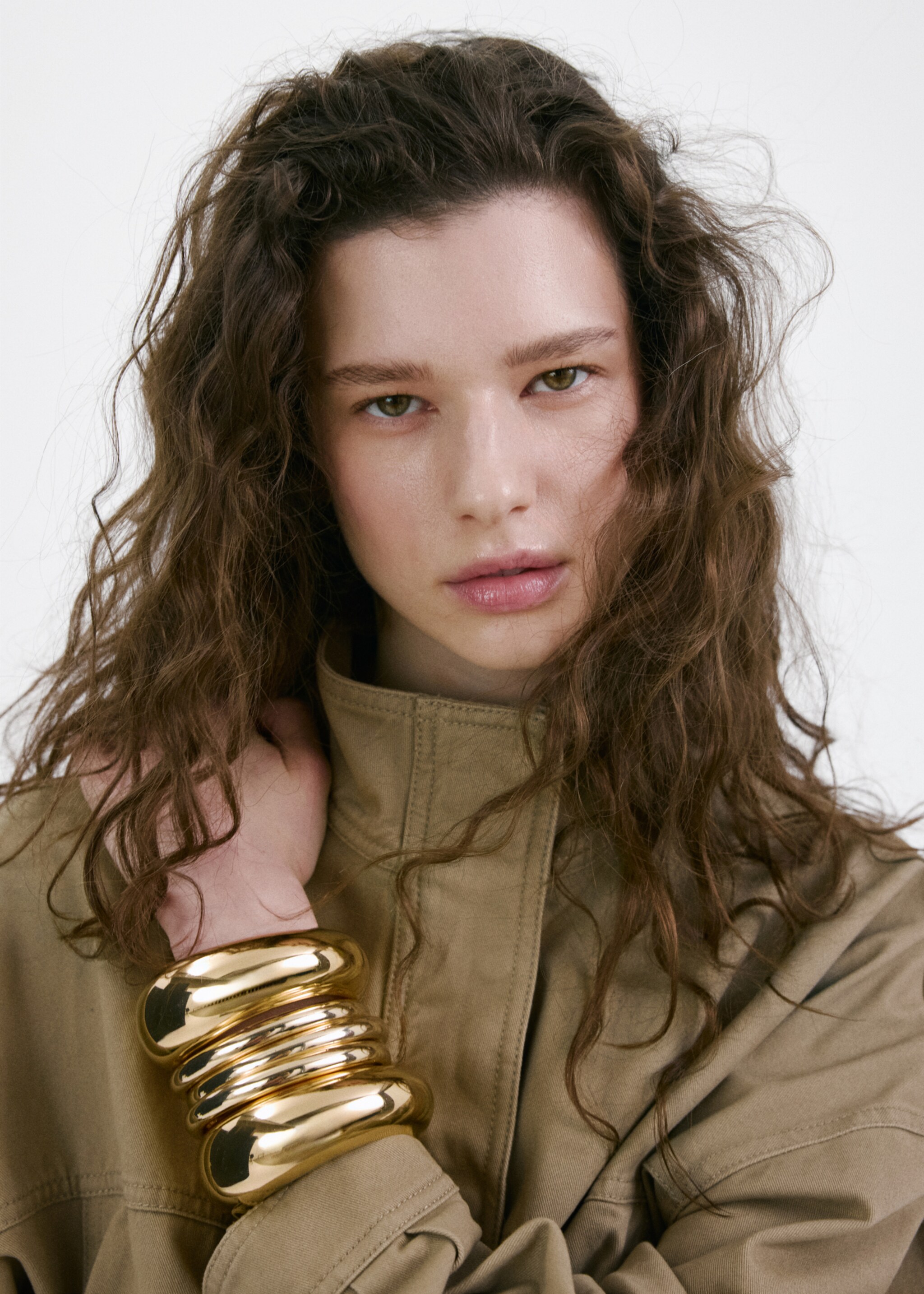 Veste en jean oversize poches - Détail de l'article 1, Sable. Ref: 27077157-00.