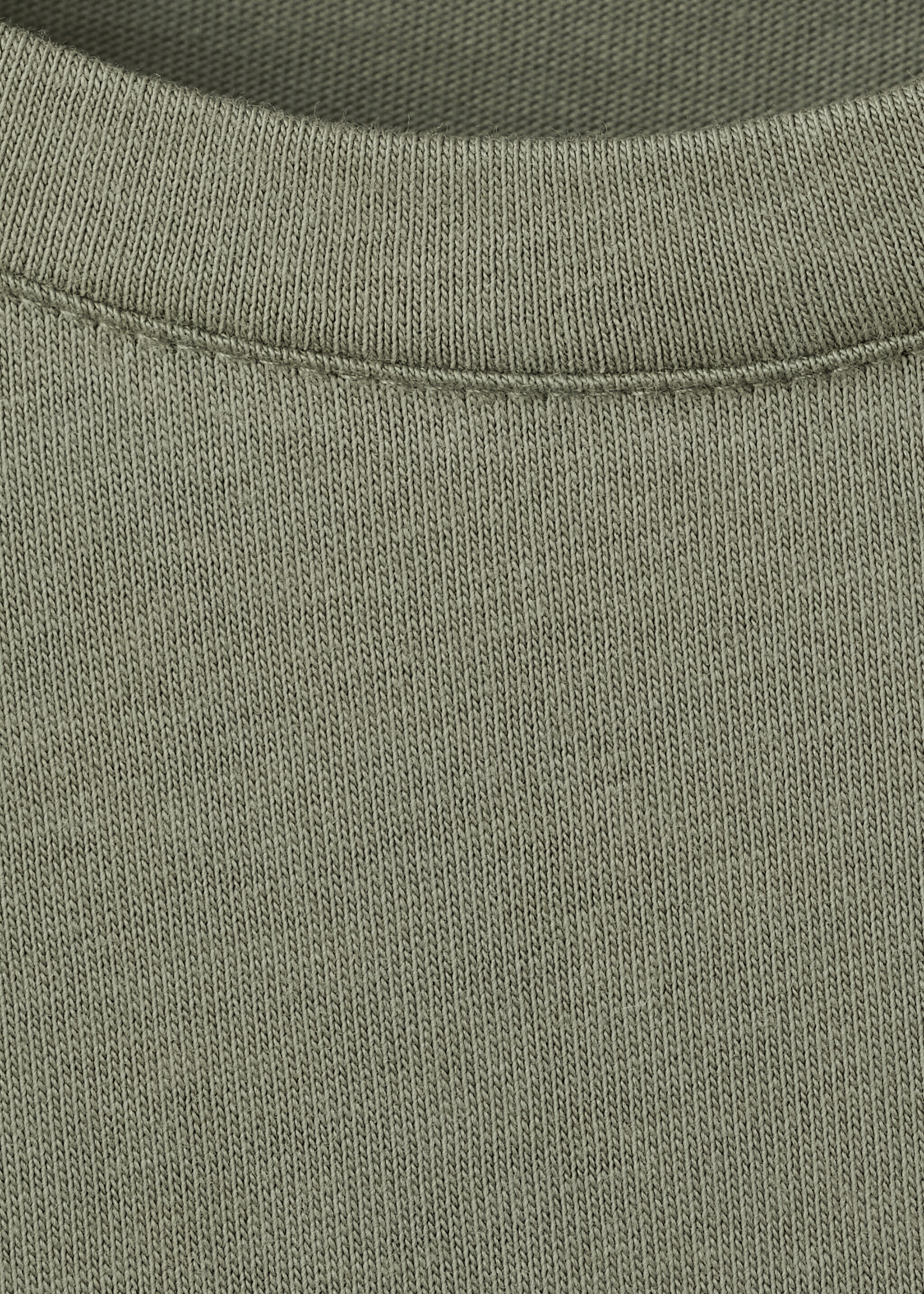 Short-sleeved t-shirt with shoulder pads - Details of the article 8, Khaki. Ref: 27077159-00.