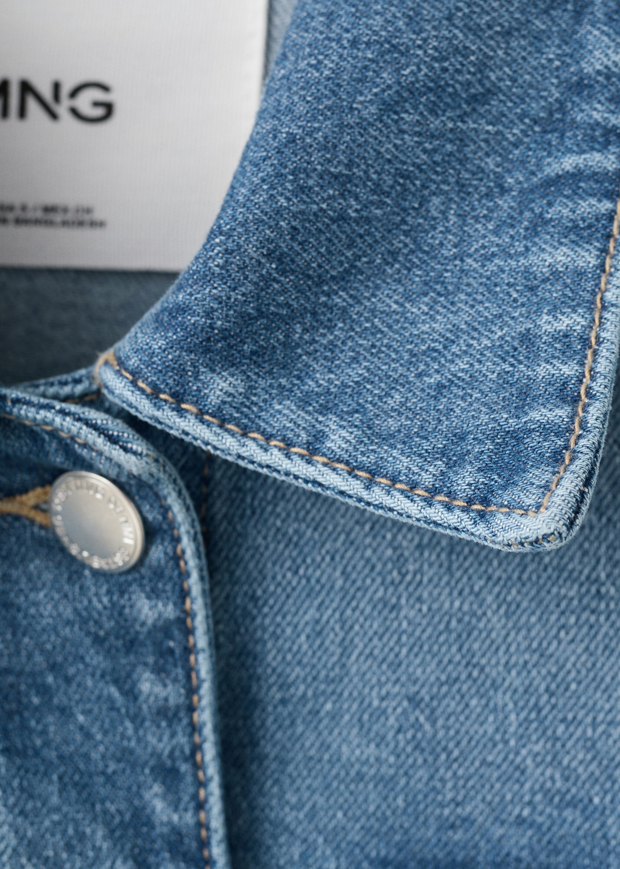 Pockets denim jacket - Details of the article 8, Medium Blue. Ref: 27077160-00.