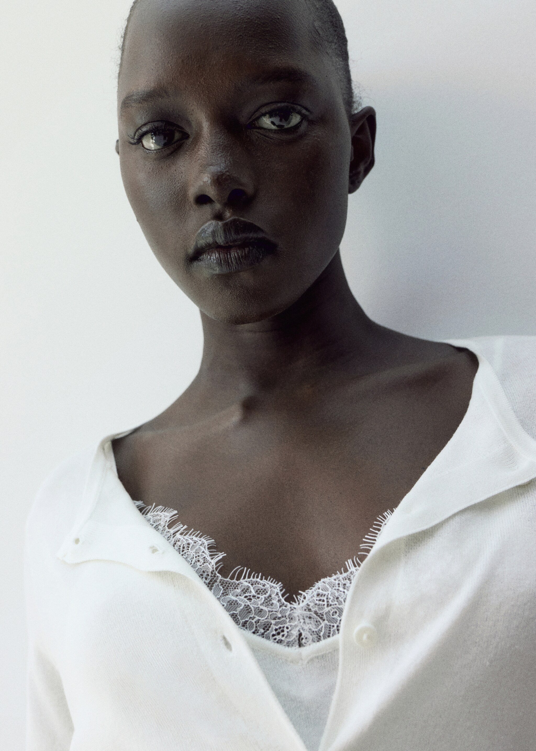 Cárdigan punto botones - Plano medio, Crudo. Ref: 27077162-00.