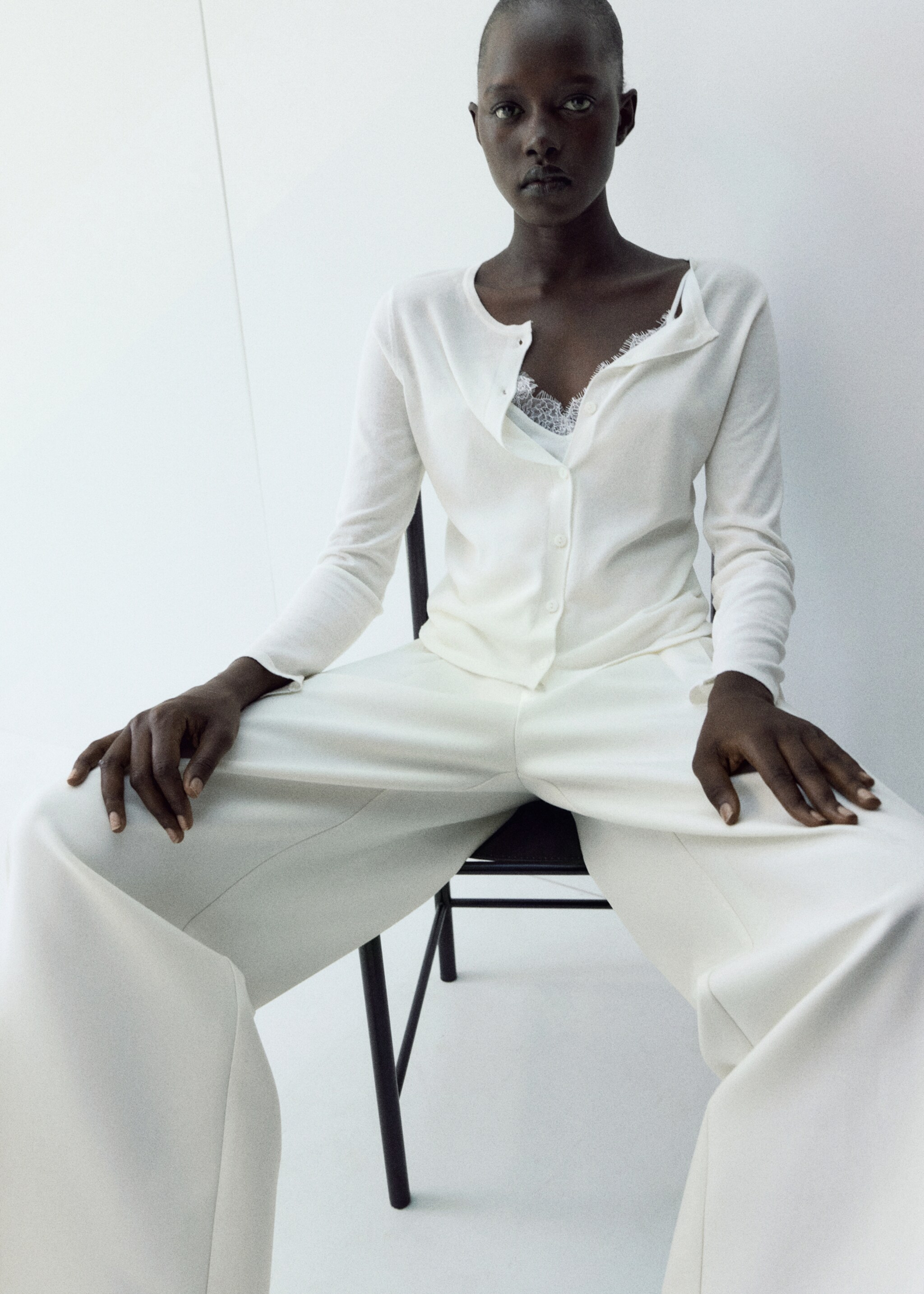 Cárdigan punto botones - Detalle del artículo 2, Crudo. Ref: 27077162-00.