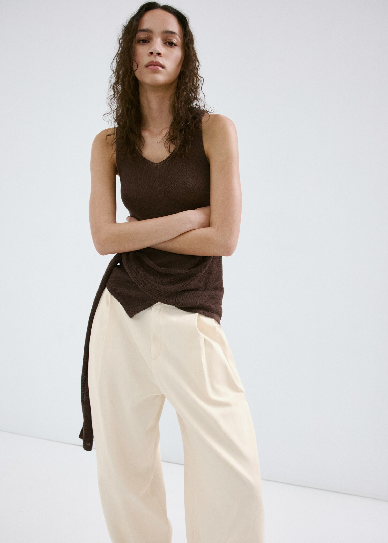 Mid-rise baggy jeans - Details of the article 1