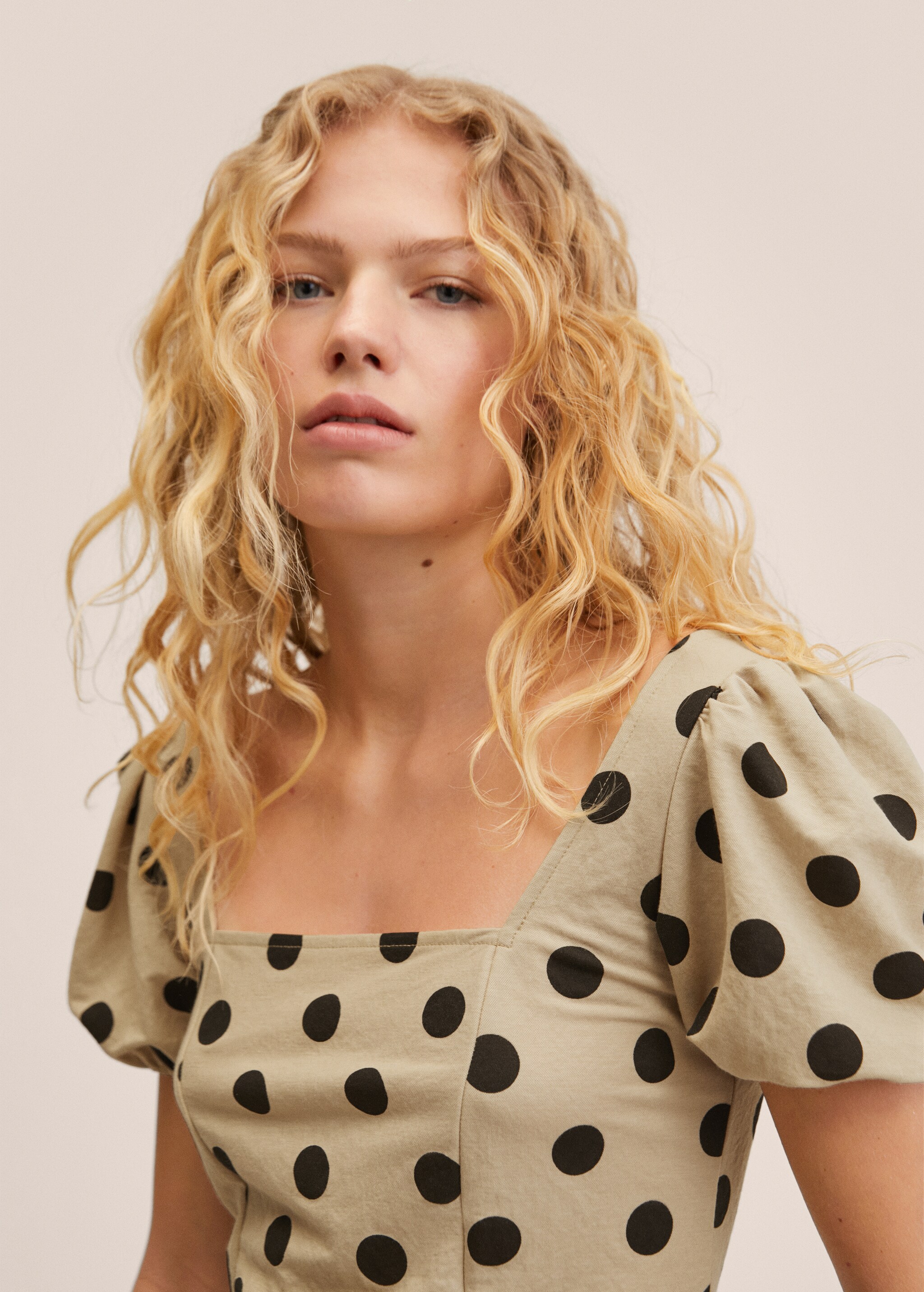 Polka-dot crop top - Details of the article 1