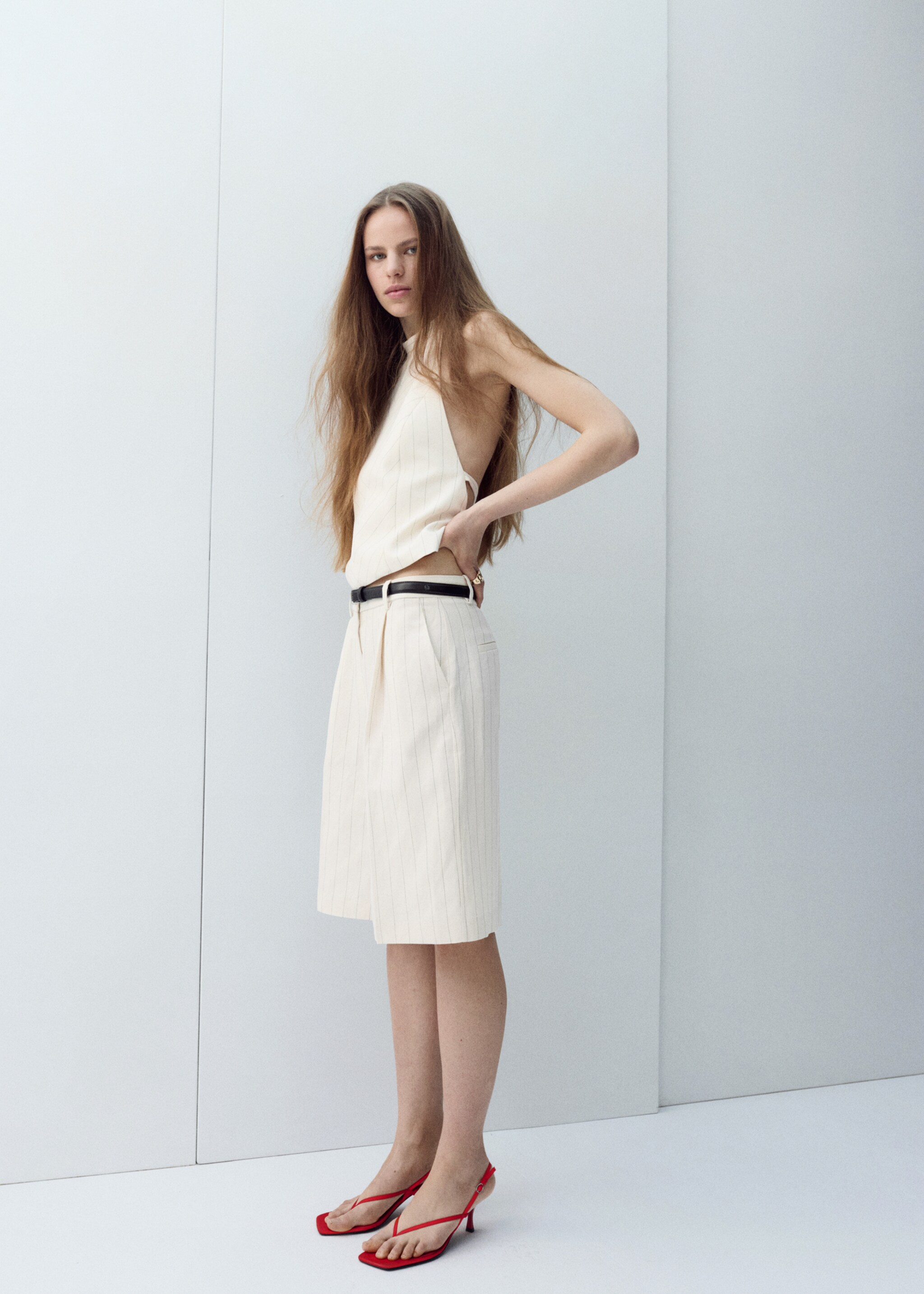 Open-back lyocell top - Details of the article 2, Ecru. Ref: 27077782-00.