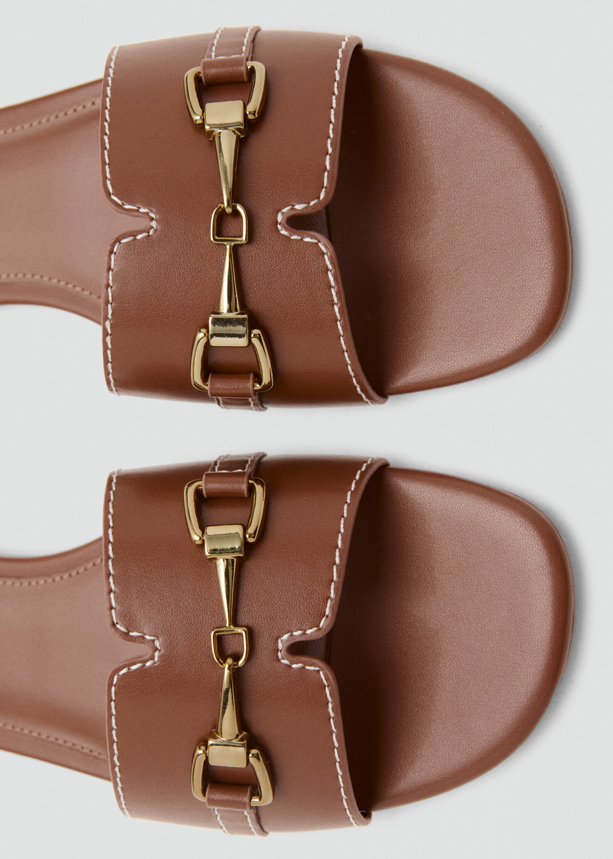 Metallic detail strap sandal - Details of the article 2, Leather. Ref: 27077785-00.