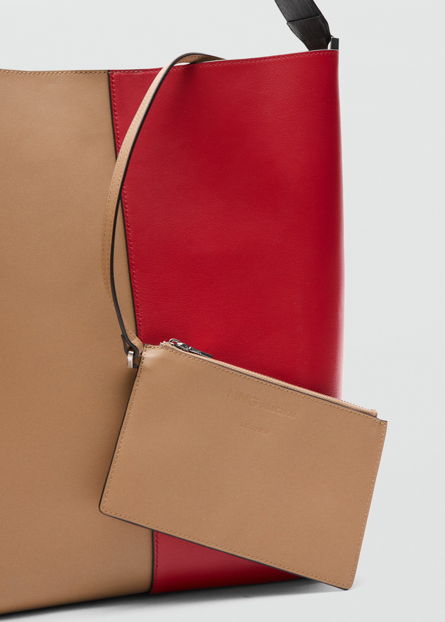 Bicolour leather bucket bag - Details of the article 3