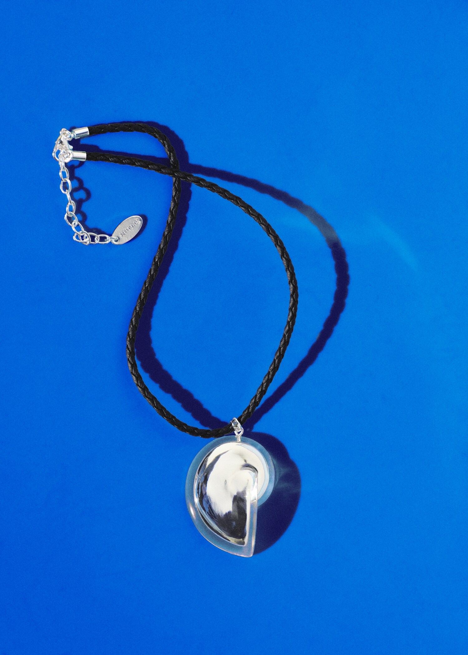 Collier pendentif coquillage - Détail de l'article 9