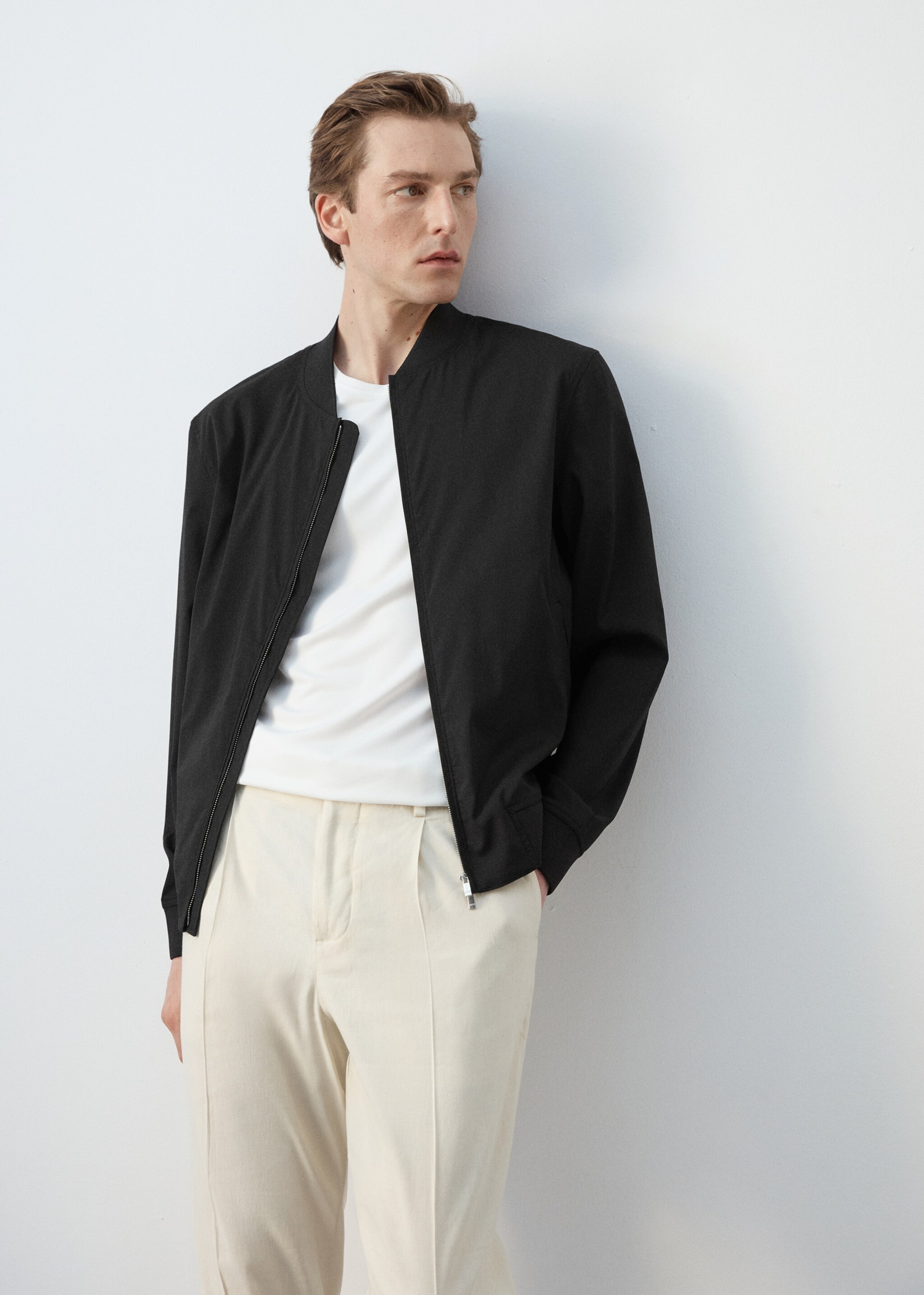 Straight lyocell bomber - Details of the article 6, Black. Ref: 27077893-00.