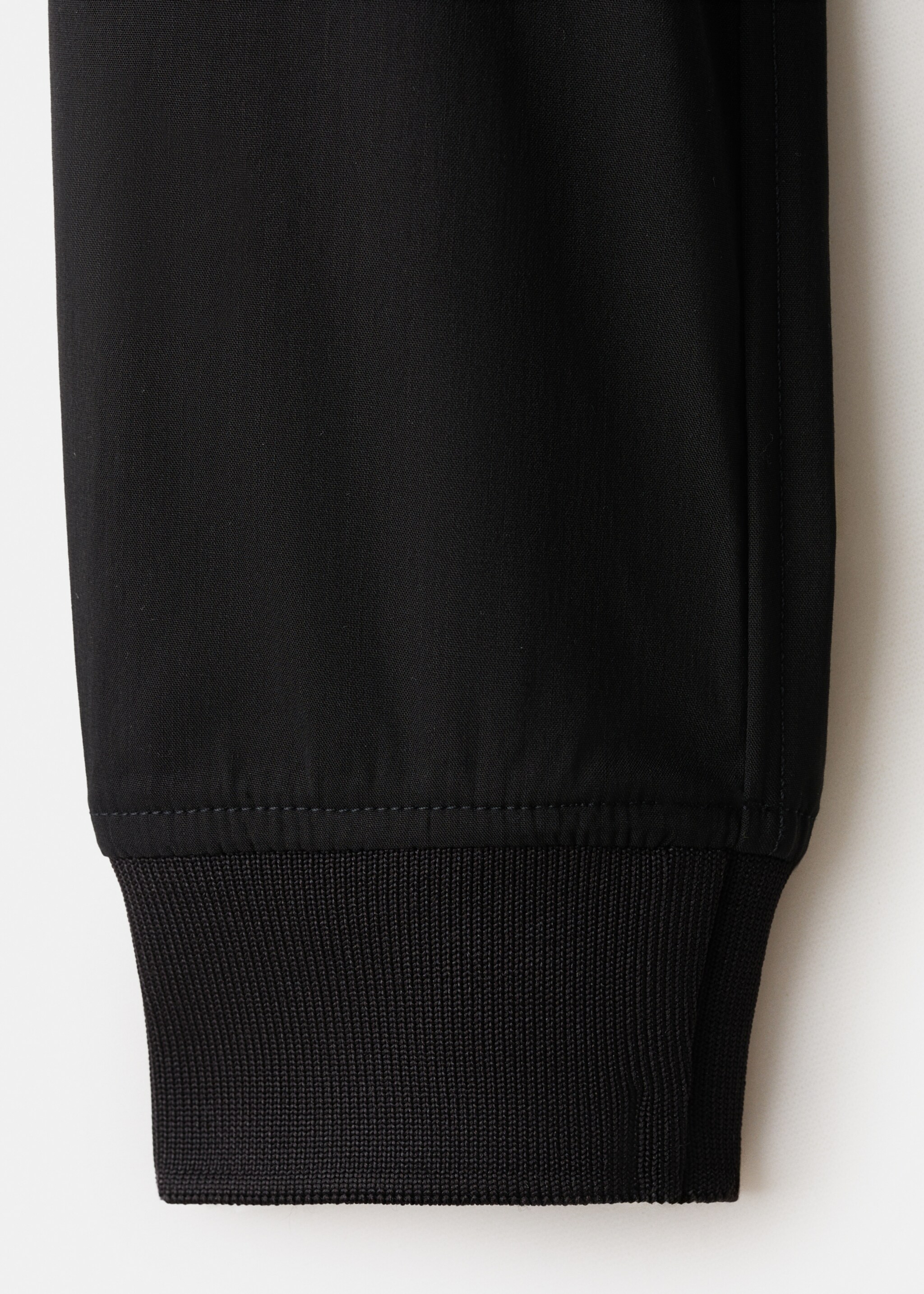 Straight lyocell bomber - Details of the article 8, Black. Ref: 27077893-00.