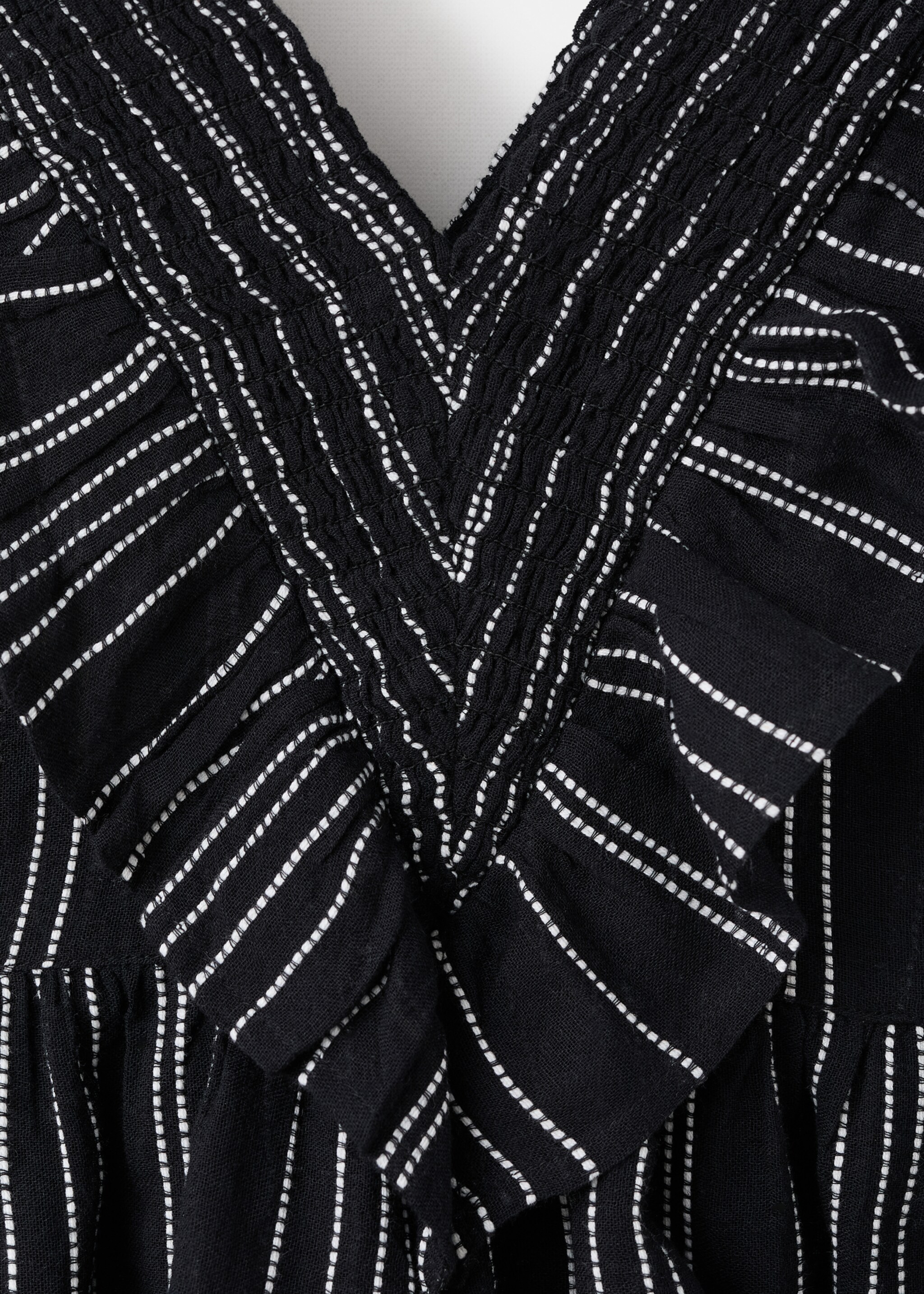 Ruffles embroidered top - Details of the article 0, Black. Ref: 27077899-00.