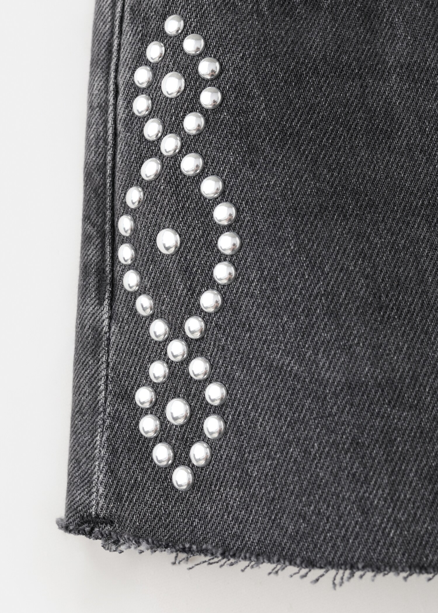 Short taille haute clouté - Détail de l'article 0