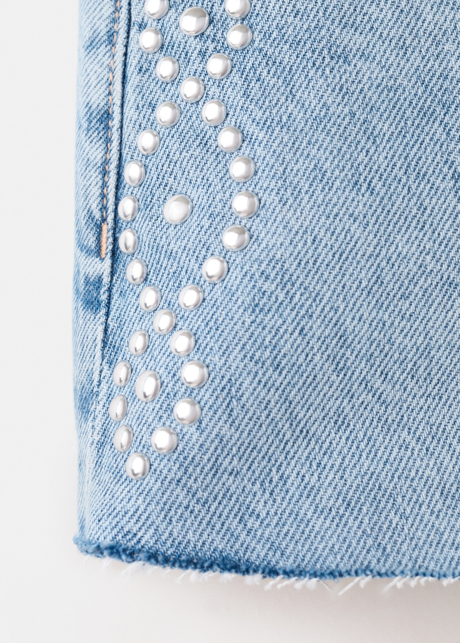 Short taille haute clouté - Détail de l'article 0