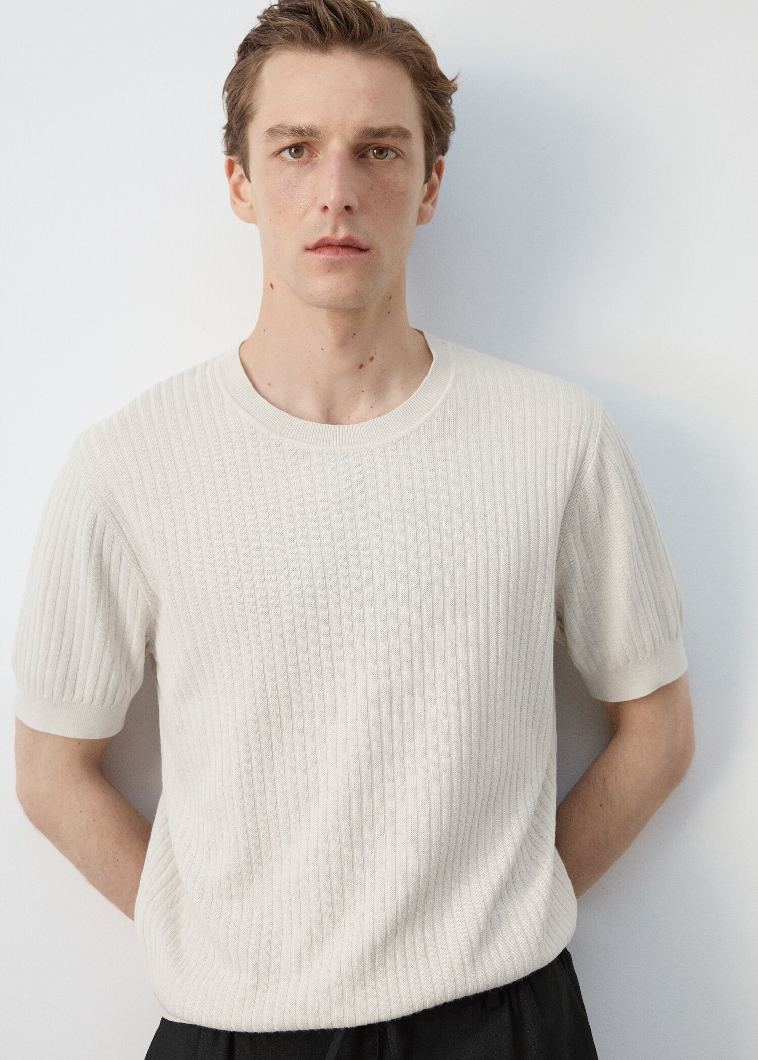 Ribbed  knit t-shirt - Details of the article 1