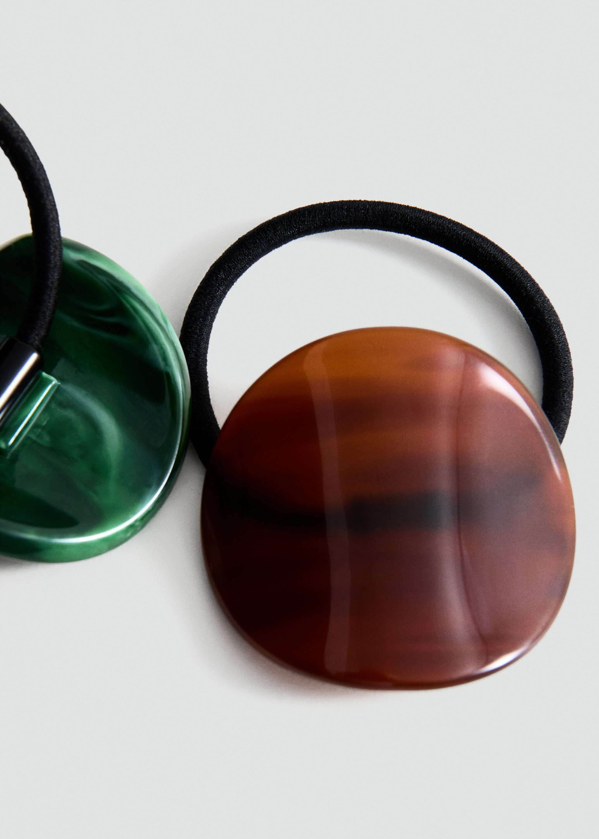 Pack of 2 hair bobbles - Medium plane, Brown. Ref: 27077931-00.