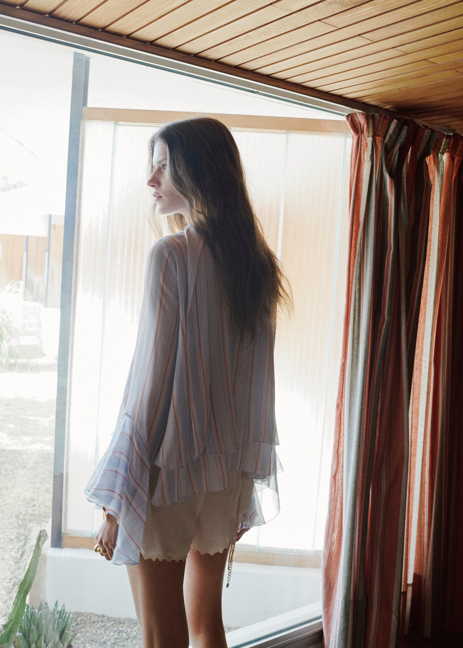 Ruffles stripe-patterned blouse - Reverse of the article